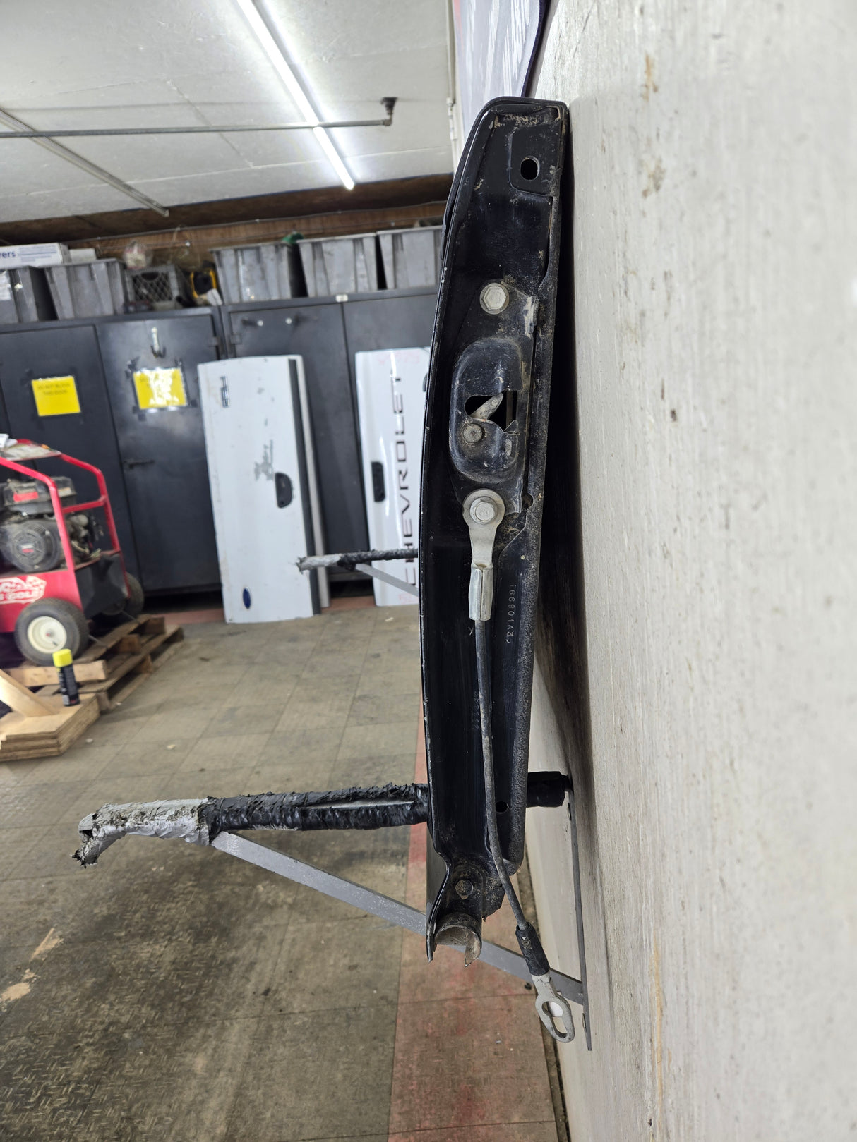 1999-2007 Chevrolet Silverado / GMC Sierra 1500 2500 3500 Tailgate