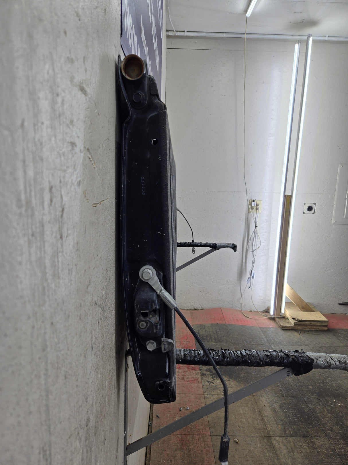 1999-2007 Chevrolet Silverado / GMC Sierra 1500 2500 3500 Tailgate