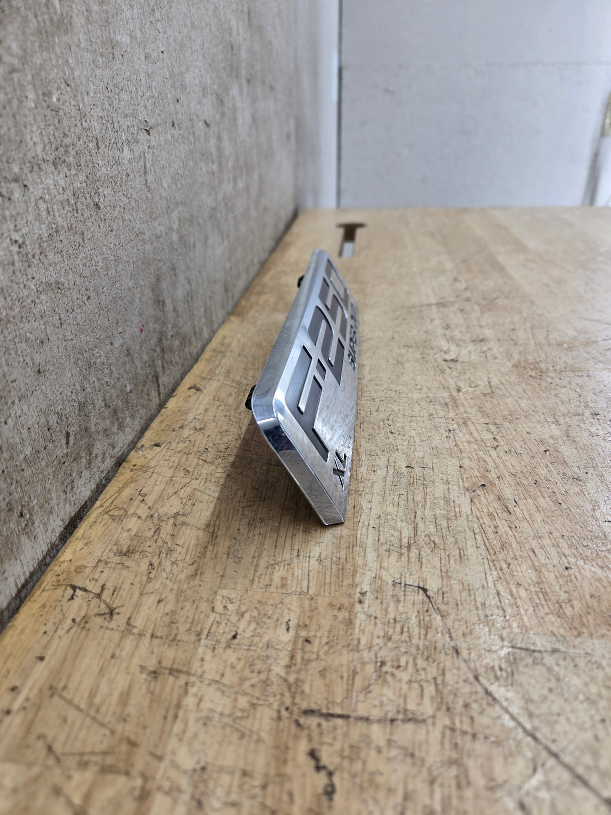 2008-2010 Ford Super Duty F250 Fender Badge Emblem Driver or Passenger Side