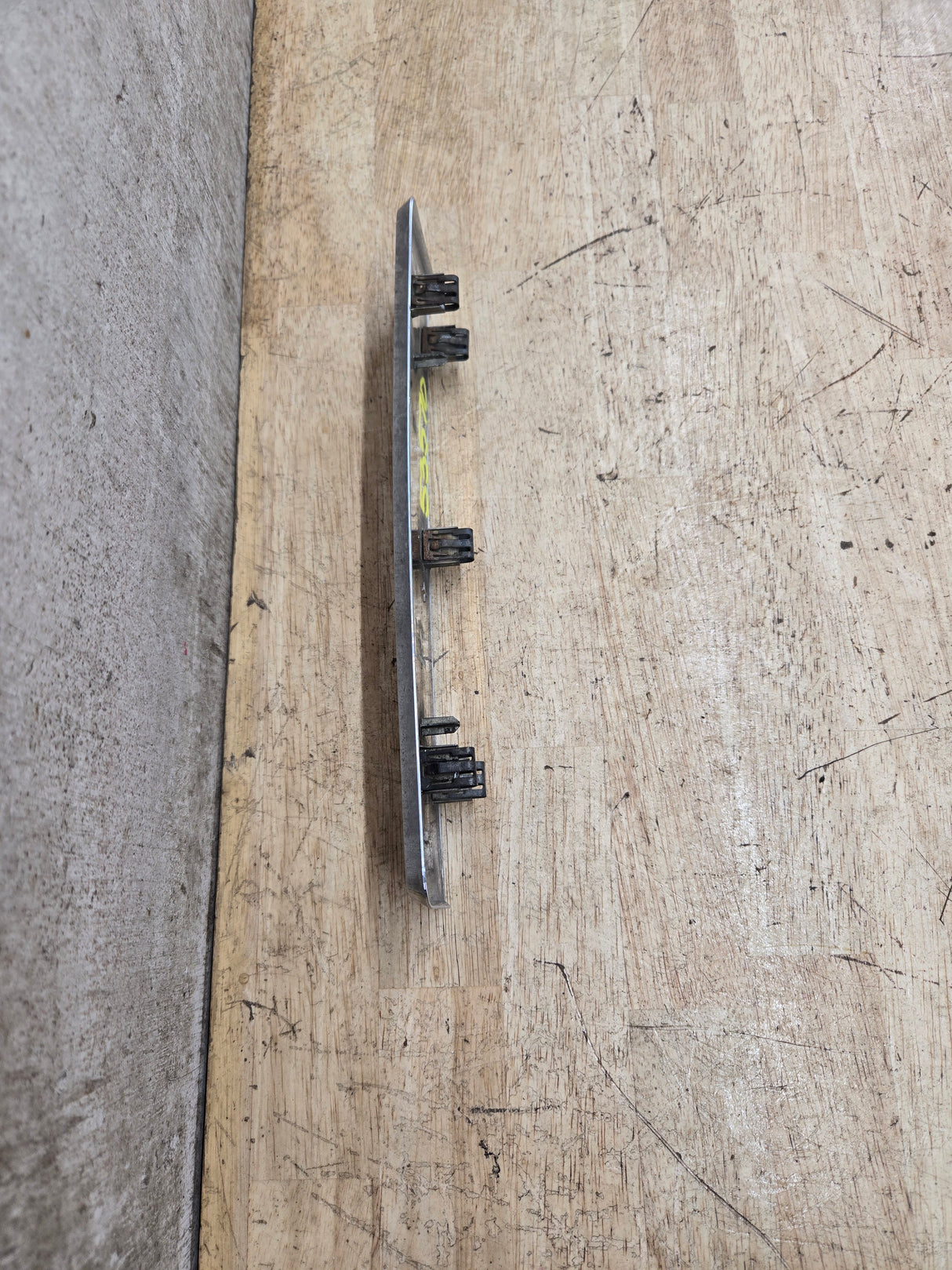 2008-2010 Ford Super Duty F250 Fender Badge Emblem Driver or Passenger Side