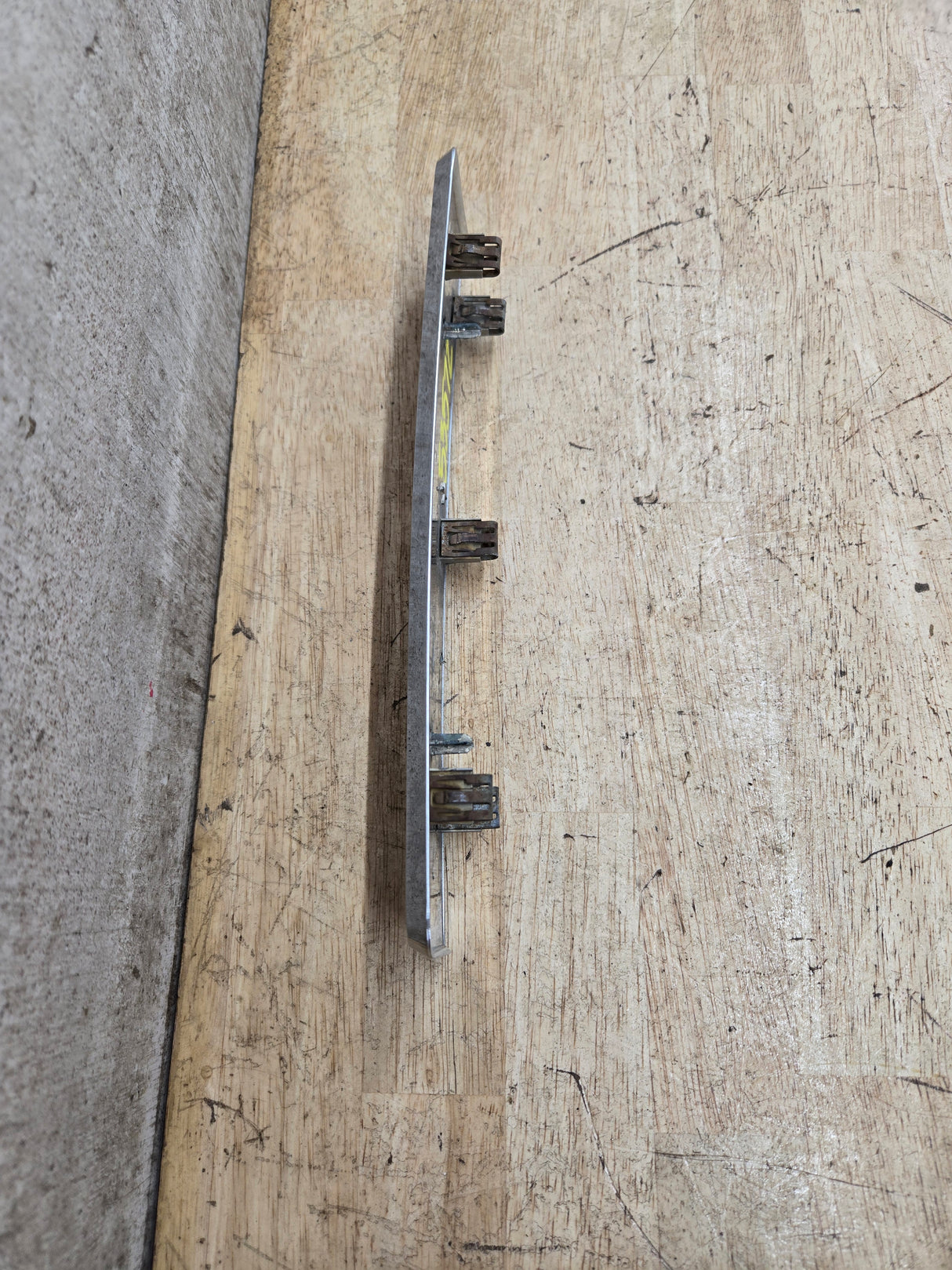 2008-2010 Ford Super Duty F450 Fender Badge Emblem Driver or Passenger Side