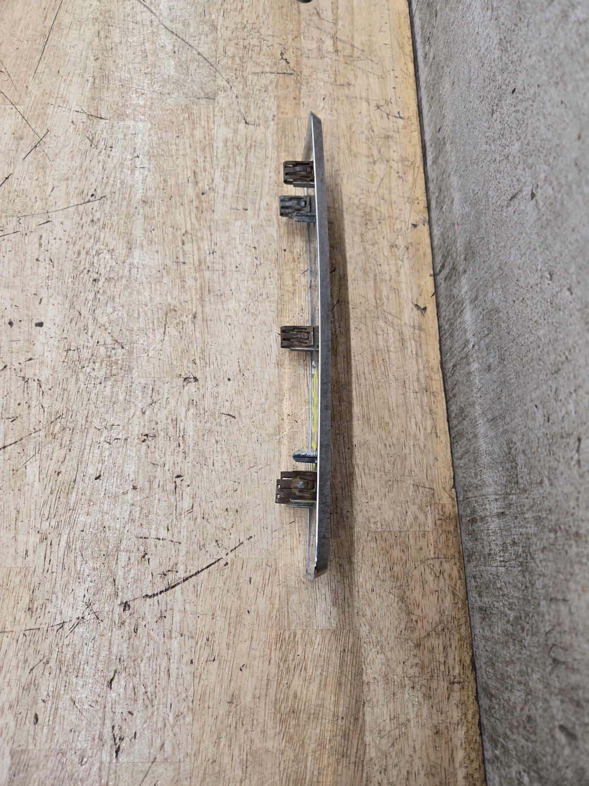 2008-2010 Ford Super Duty F450 Fender Badge Emblem Driver or Passenger Side