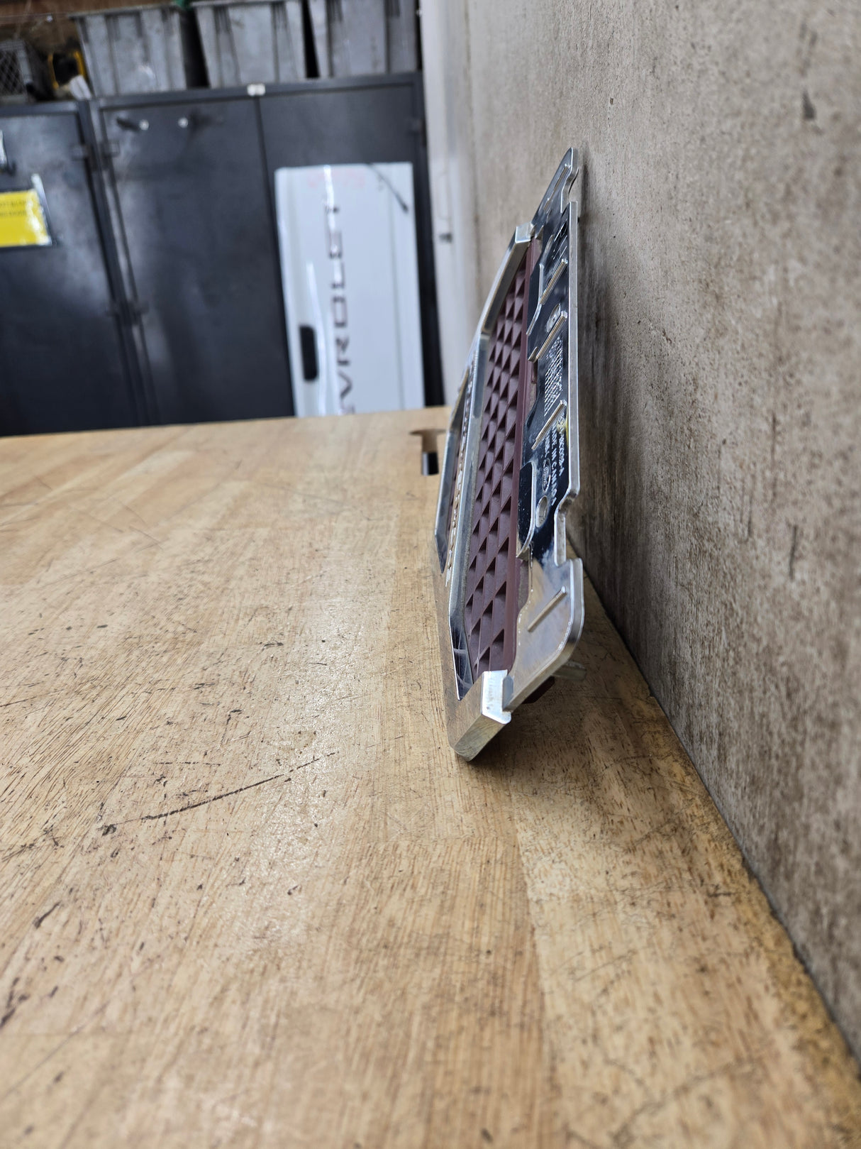 2008-2010 Ford Super Duty Fender Badge Emblem Passenger Side Power Stroke F250 F350 F450 F550