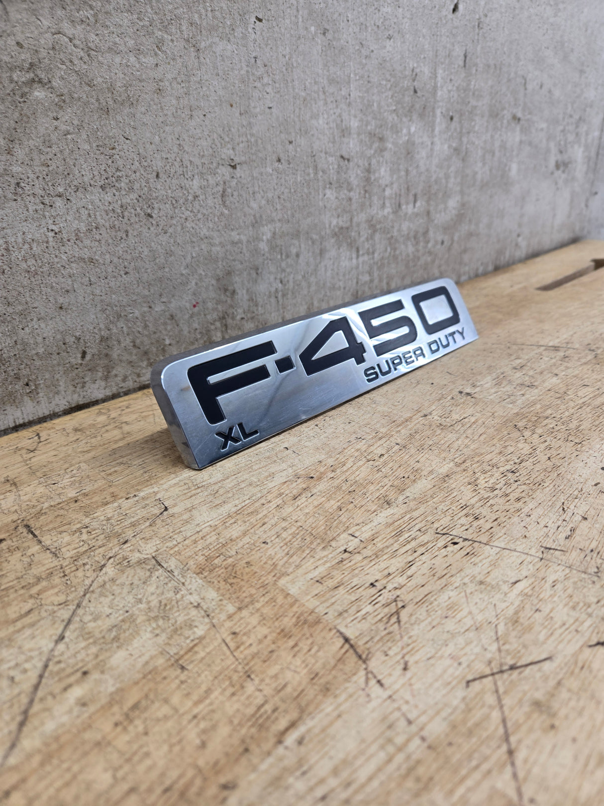 2008-2010 Ford Super Duty F450 Fender Badge Emblem Driver or Passenger Side