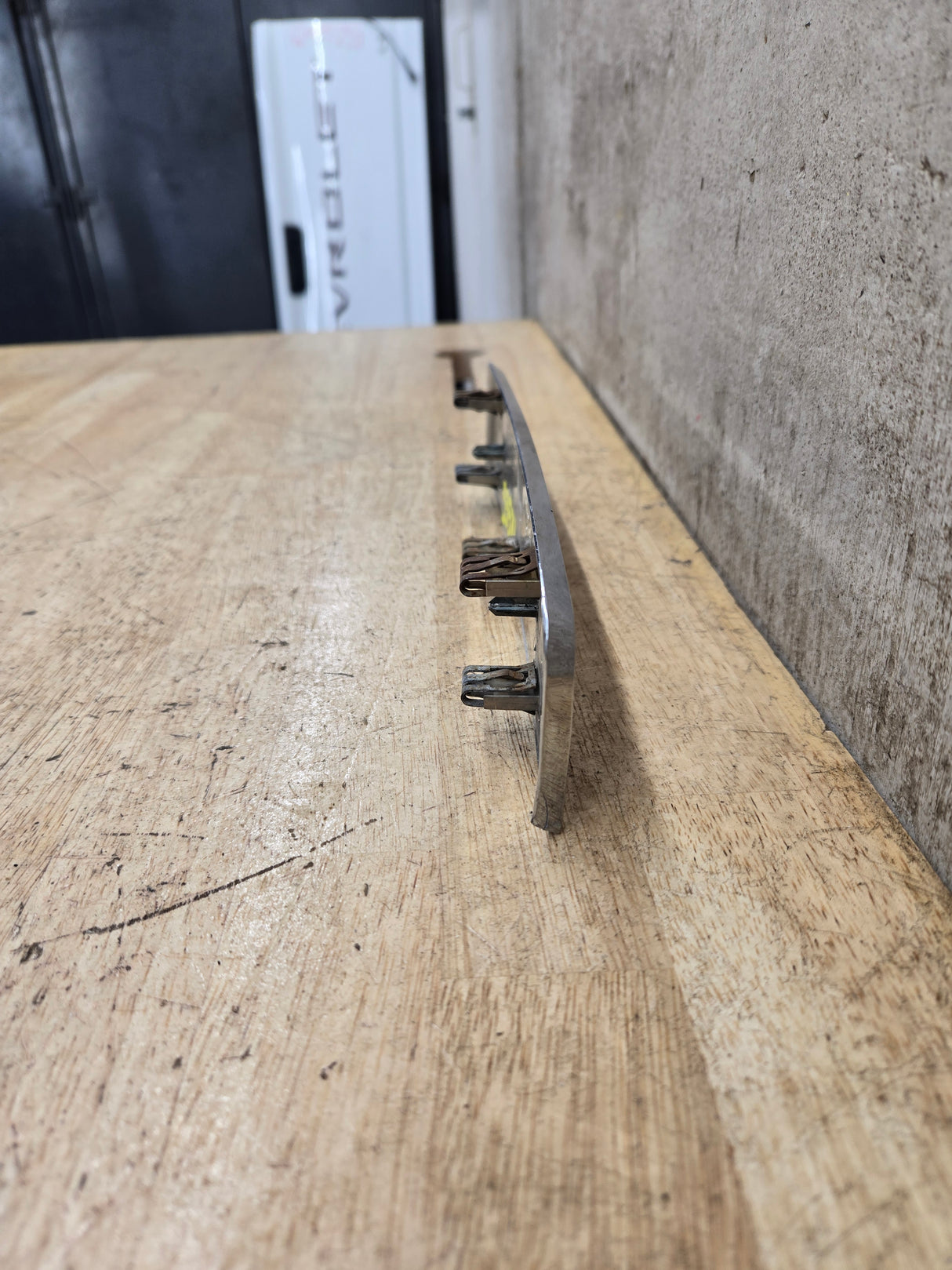 2008-2010 Ford Super Duty F450 Fender Badge Emblem Driver or Passenger Side