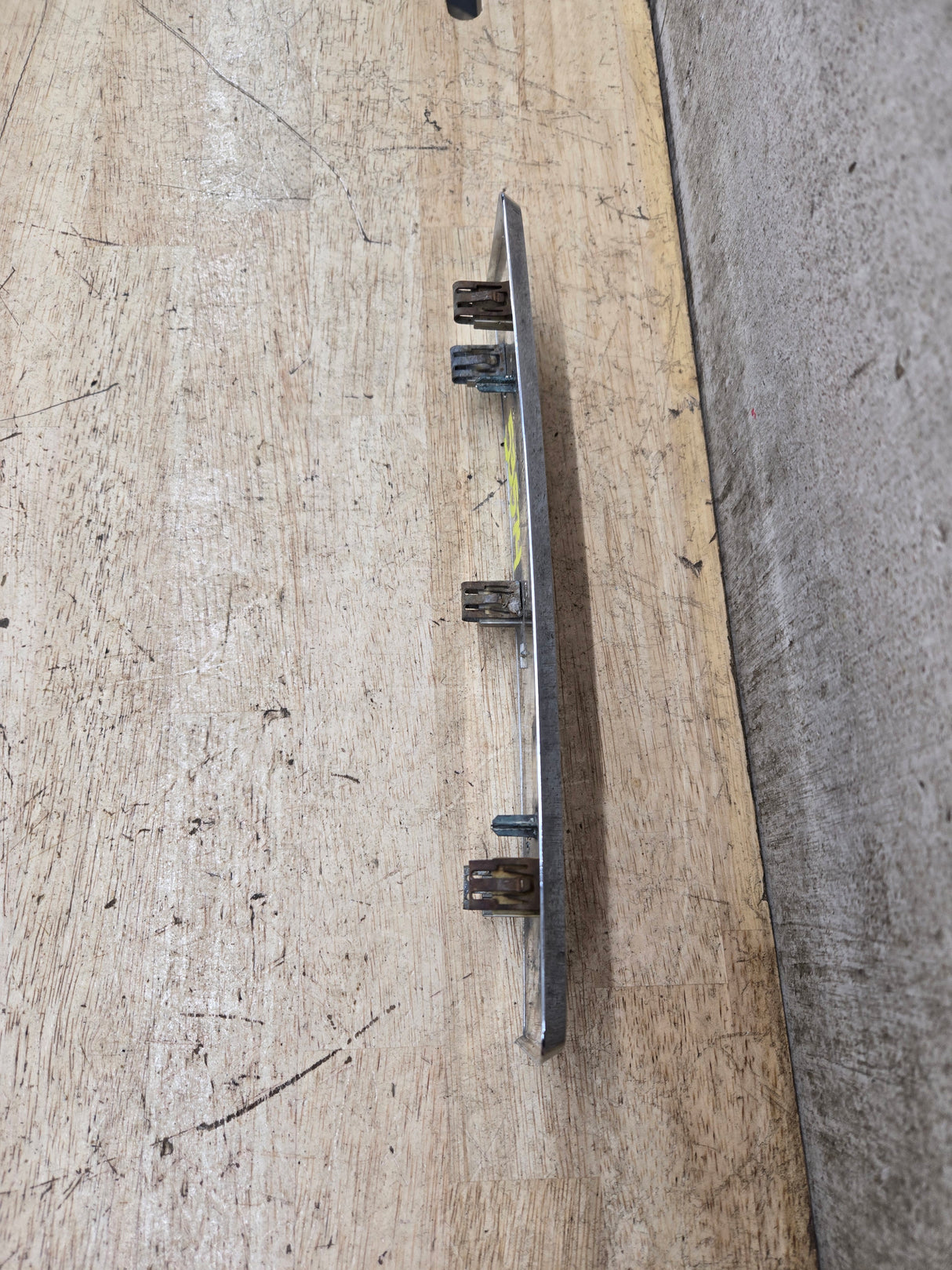 2008-2010 Ford Super Duty F450 Fender Badge Emblem Driver or Passenger Side