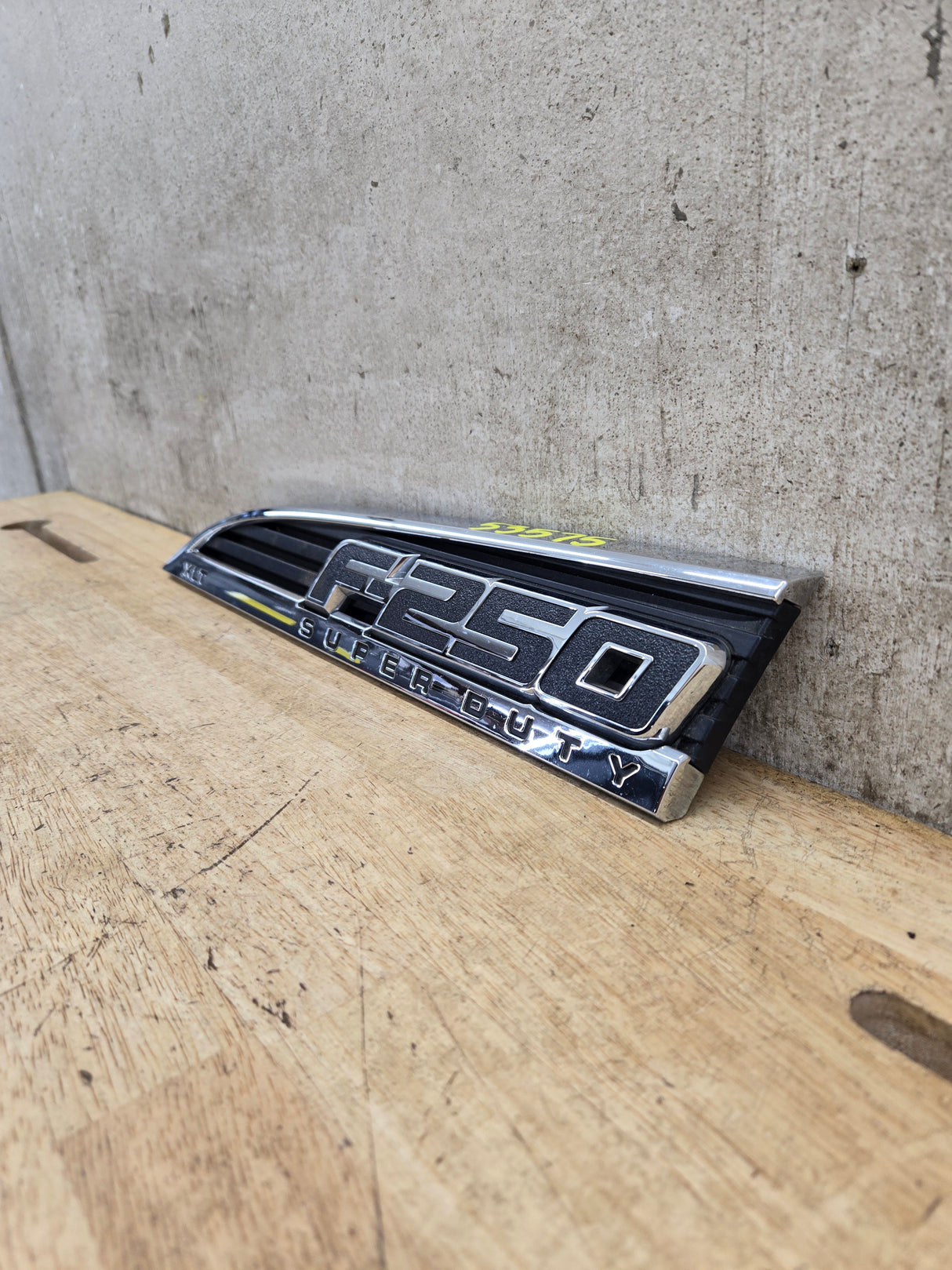 2011-2016 Ford Super Duty F250 Fender Badge Emblem Driver side LH