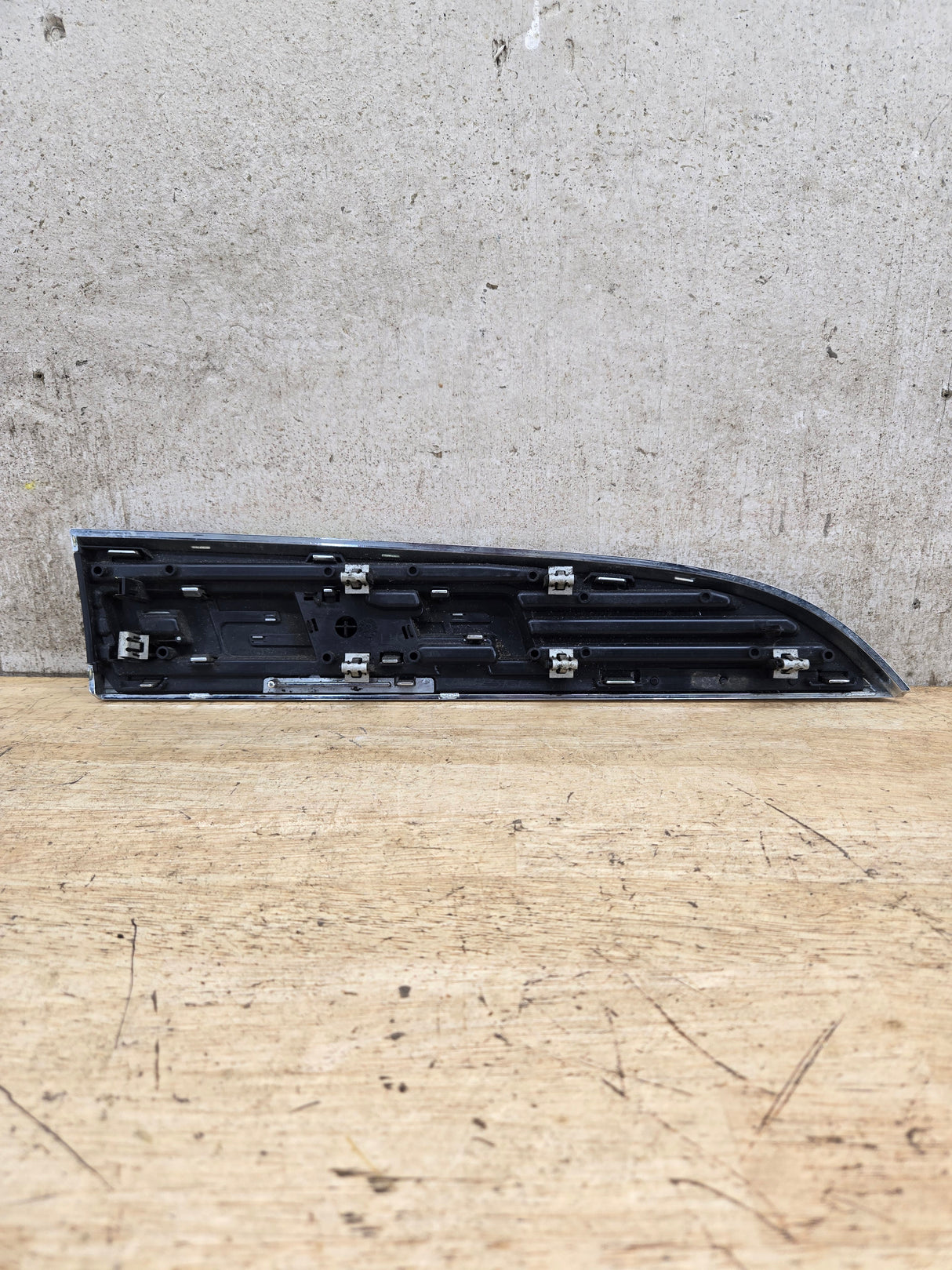 2011-2016 Ford Super Duty F250 Fender Badge Emblem Driver side LH