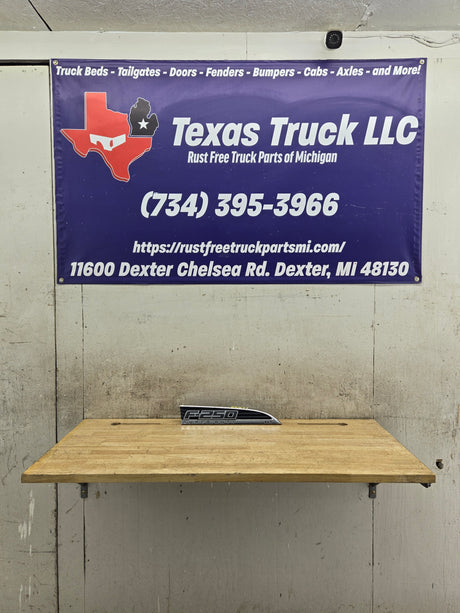 2011-2016 Ford Super Duty F250 Fender Badge Emblem Passenger side RH