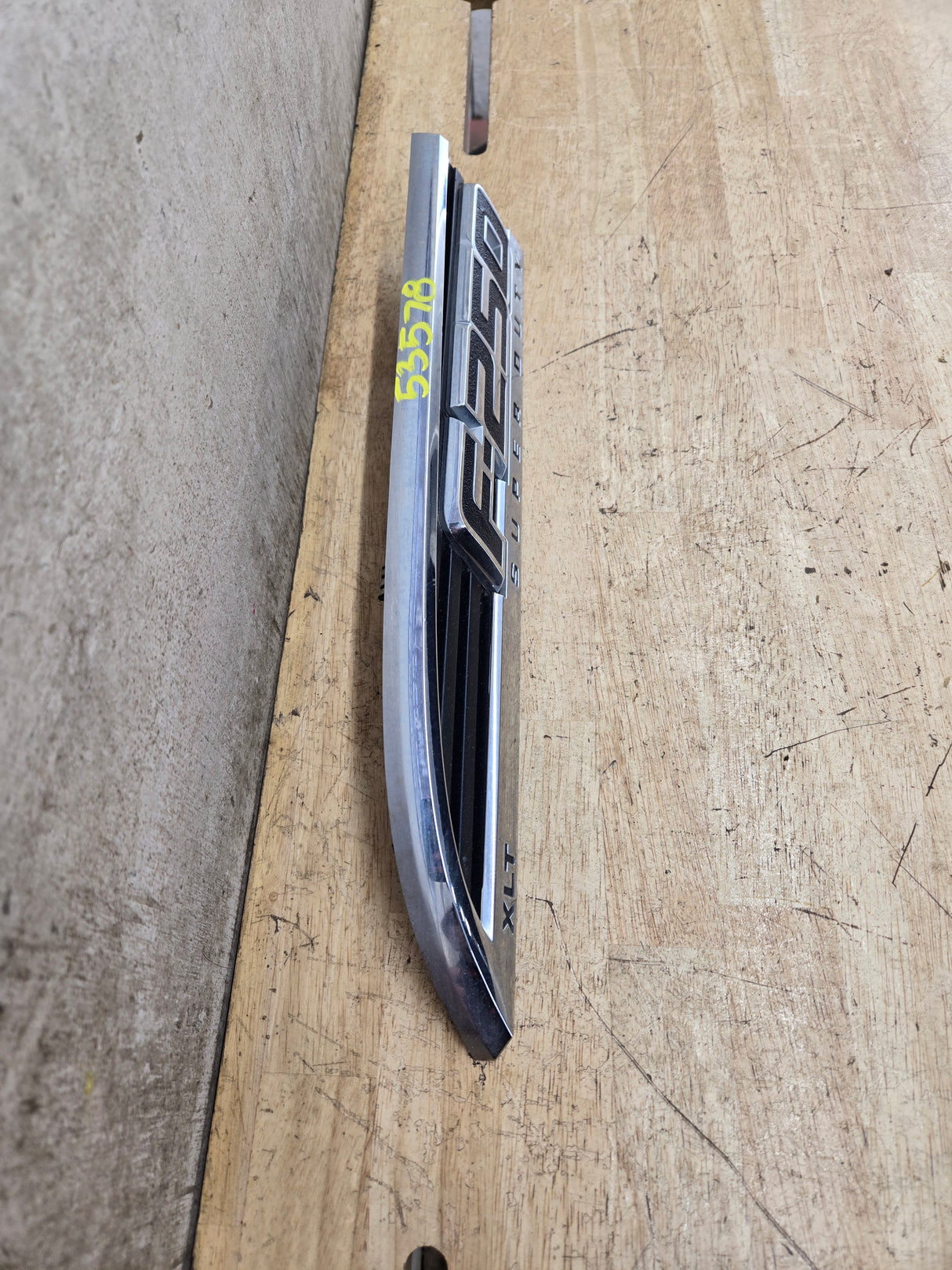 2011-2016 Ford Super Duty F250 Fender Badge Emblem Driver side LH