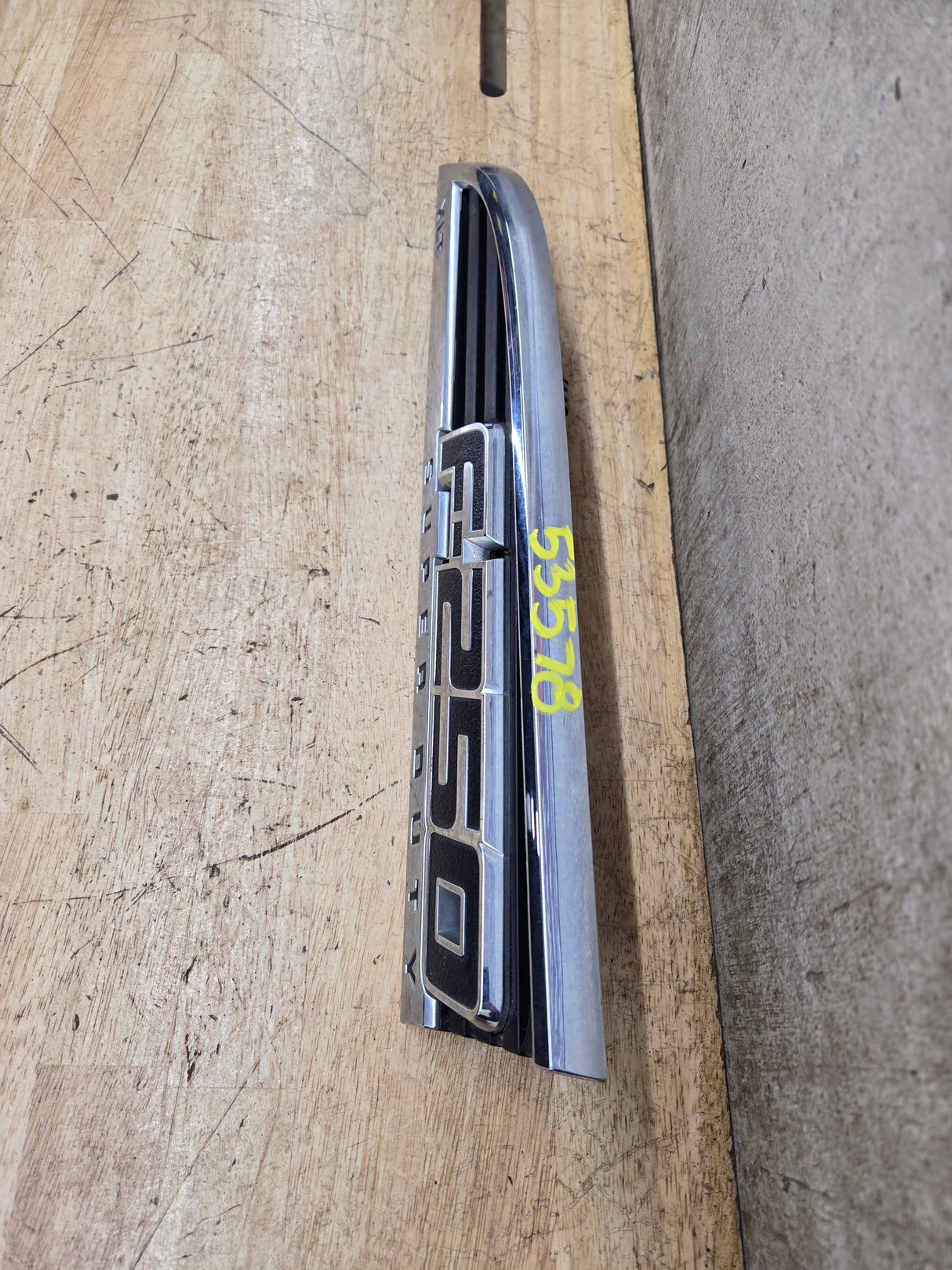 2011-2016 Ford Super Duty F250 Fender Badge Emblem Driver side LH