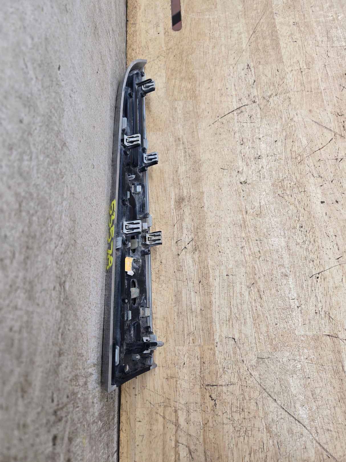 2011-2016 Ford Super Duty F250 Fender Badge Emblem Driver side LH