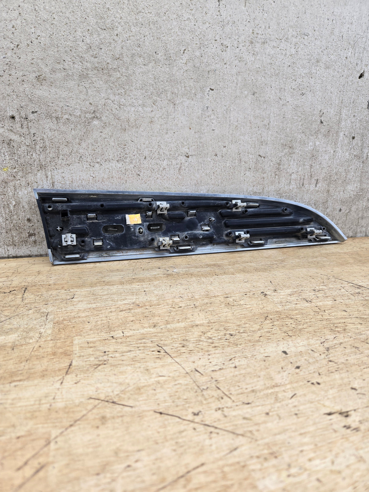 2011-2016 Ford Super Duty F250 Fender Badge Emblem Driver side LH