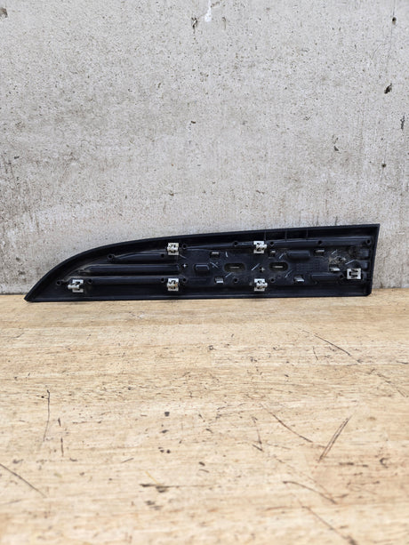 2011-2016 Ford Super Duty F250 Fender Badge Emblem Passenger side RH