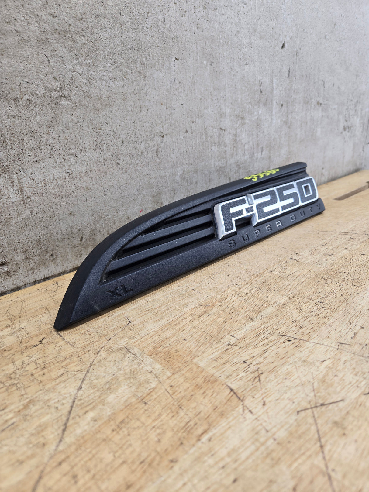 2011-2016 Ford Super Duty F250 Fender Badge Emblem Driver side LH