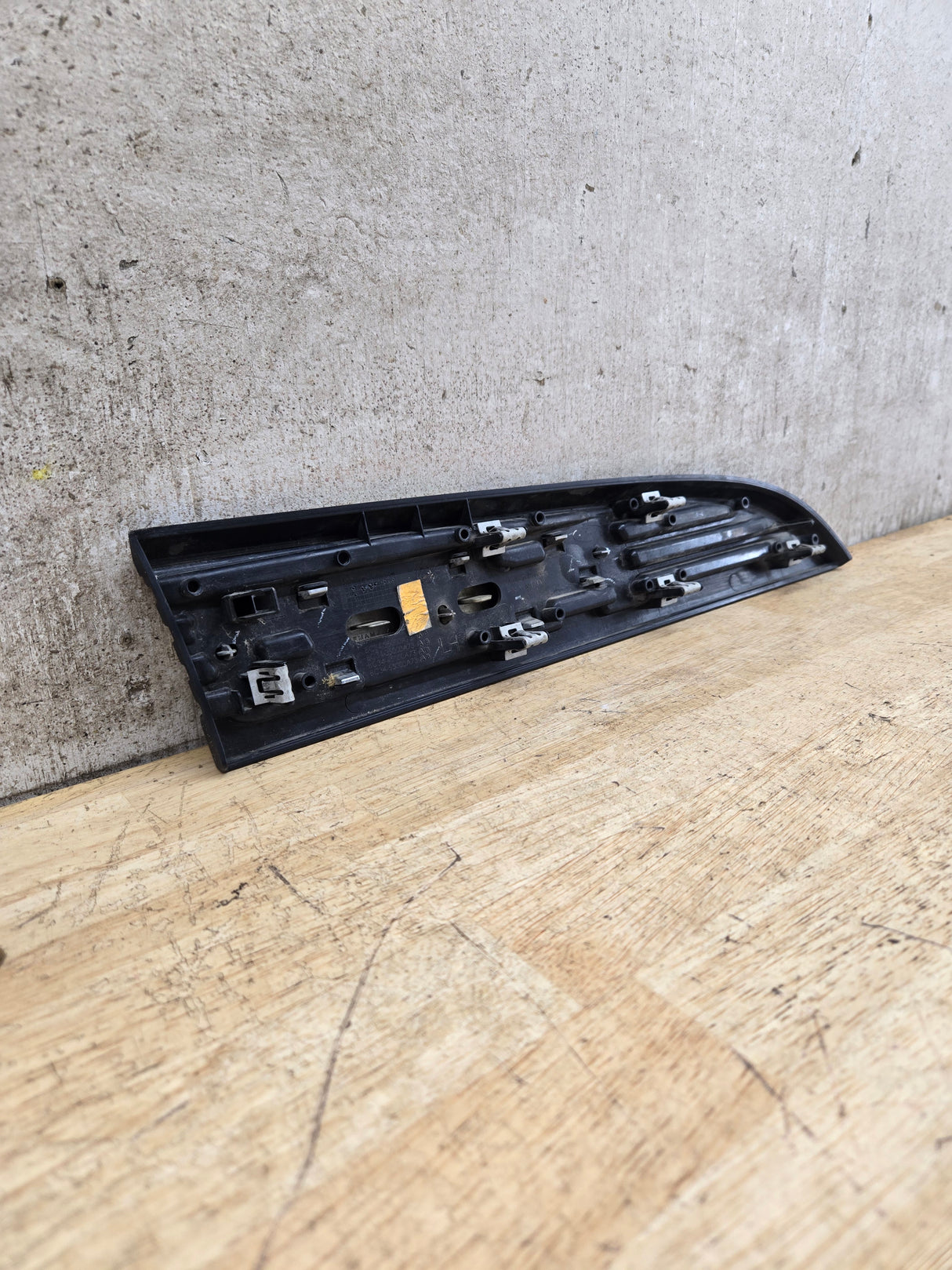 2011-2016 Ford Super Duty F250 Fender Badge Emblem Driver side LH