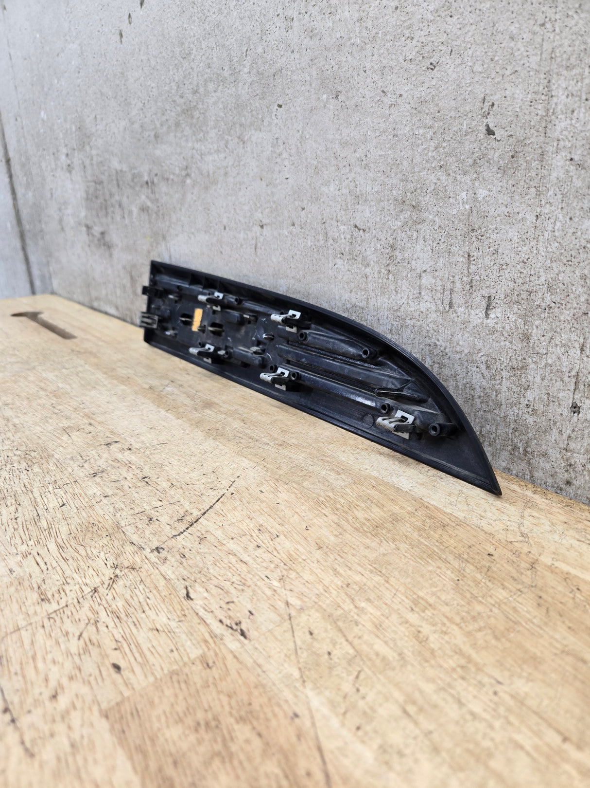 2011-2016 Ford Super Duty F250 Fender Badge Emblem Driver side LH