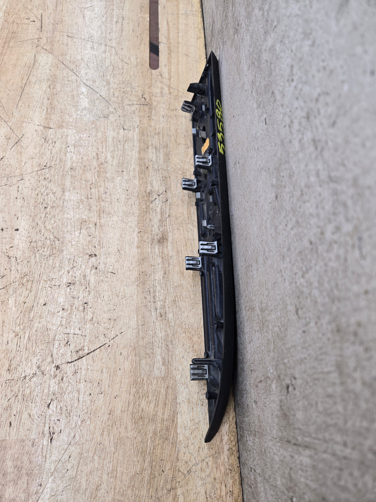 2011-2016 Ford Super Duty F250 Fender Badge Emblem Driver side LH