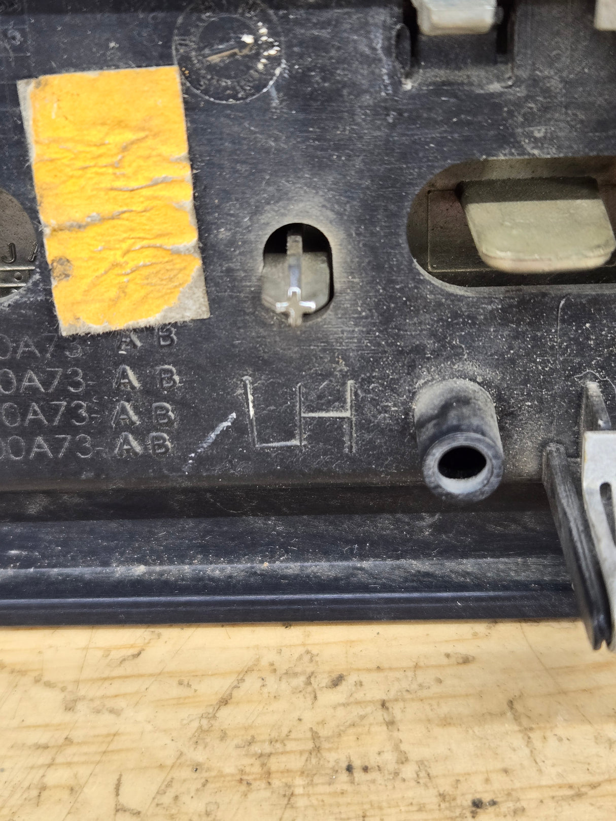 2011-2016 Ford Super Duty F250 Fender Badge Emblem Driver side LH