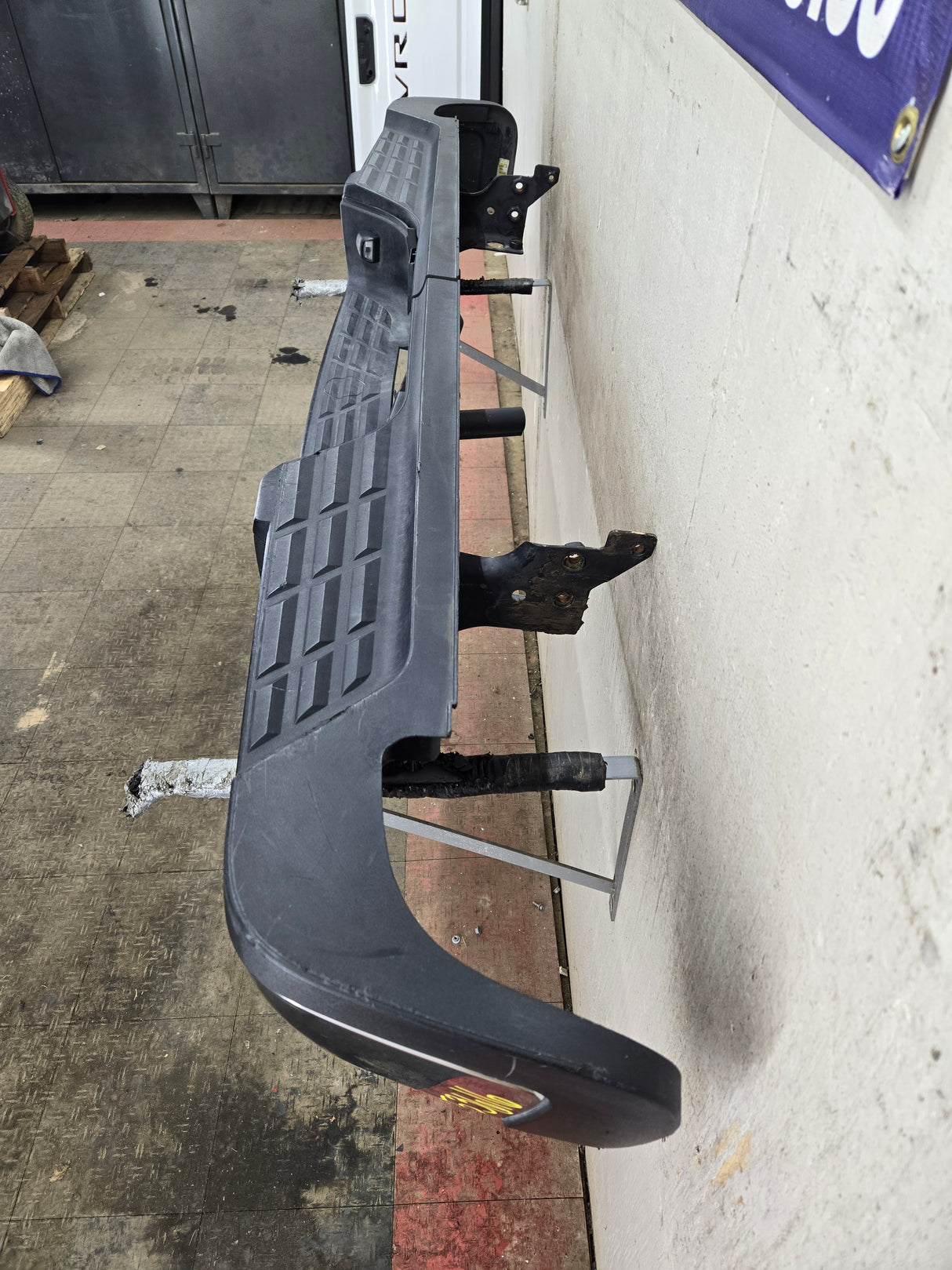 2011-2014 Chevrolet Silverado / GMC Sierra 2500 3500 HD Rear Bumper