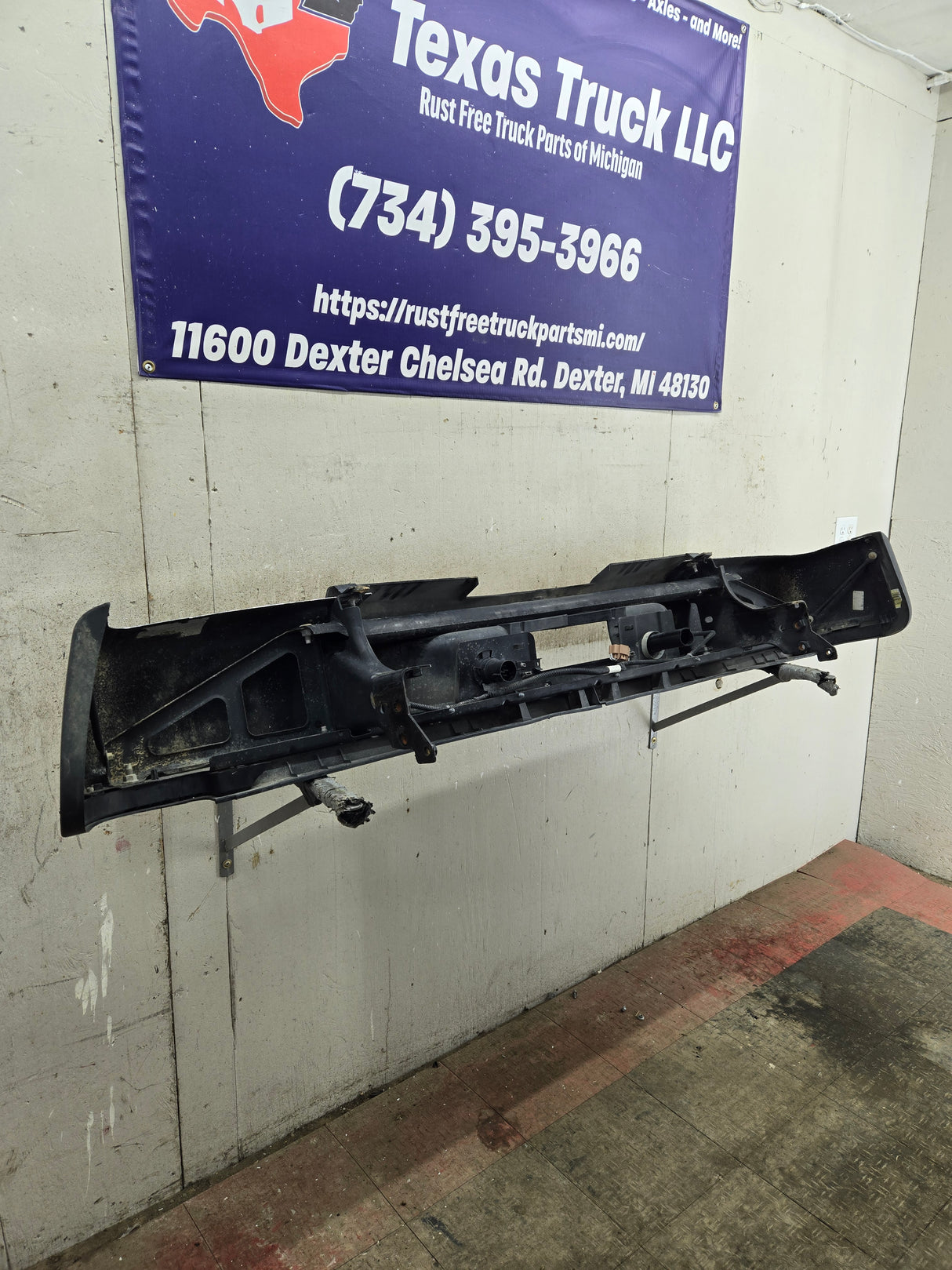 2011-2014 Chevrolet Silverado / GMC Sierra 2500 3500 HD Rear Bumper