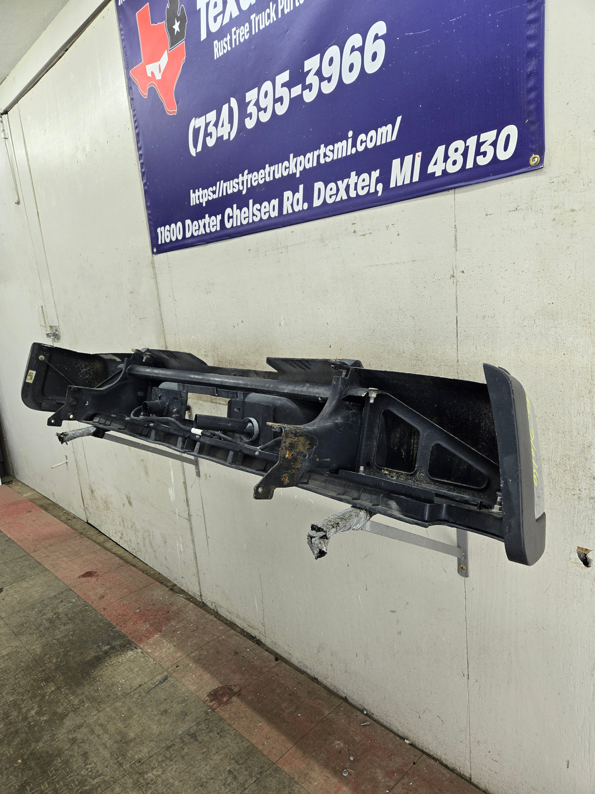 2011-2014 Chevrolet Silverado / GMC Sierra 2500 3500 HD Rear Bumper