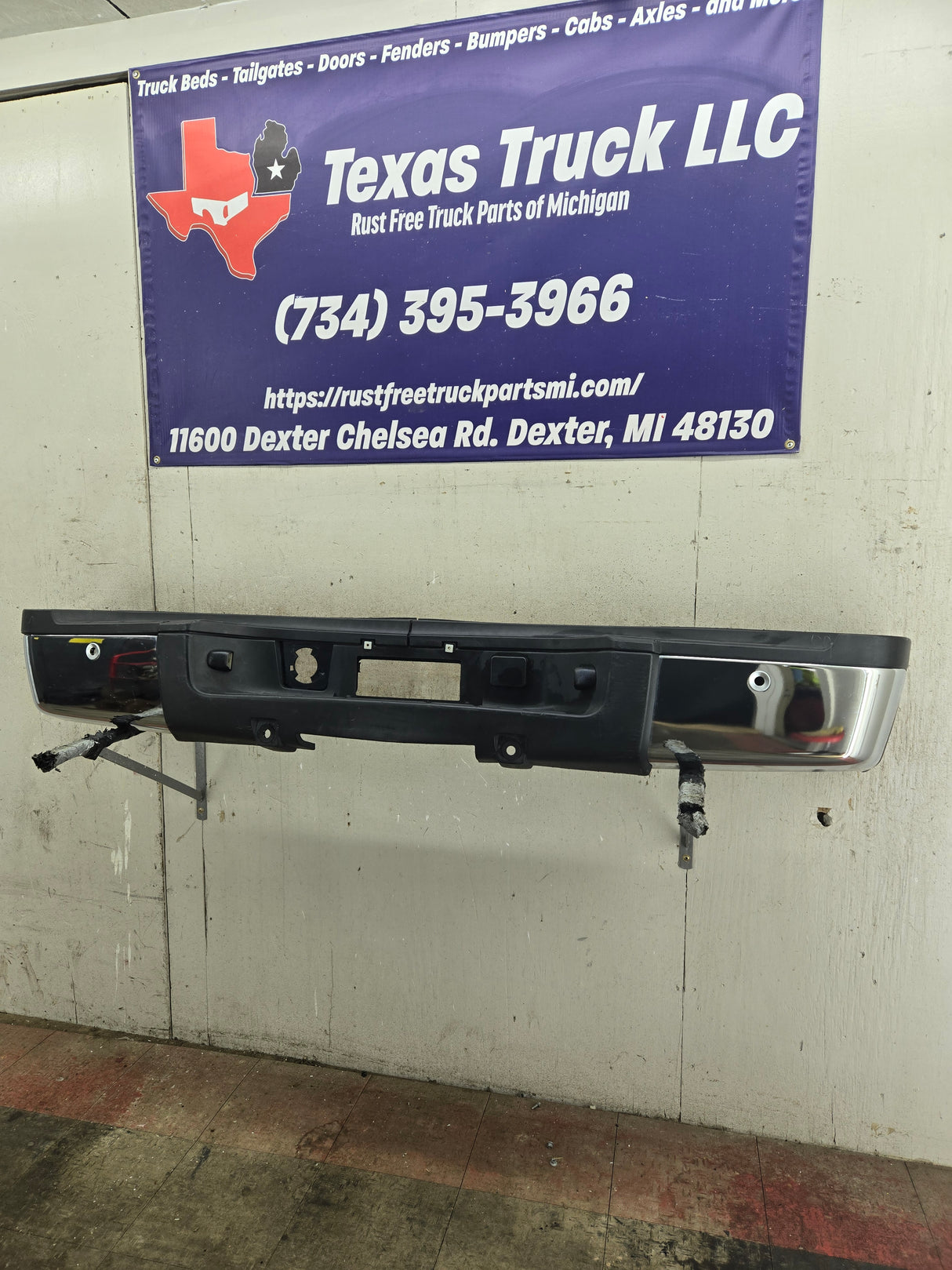 2011-2014 Chevrolet Silverado / GMC Sierra 2500 3500 HD Rear Bumper