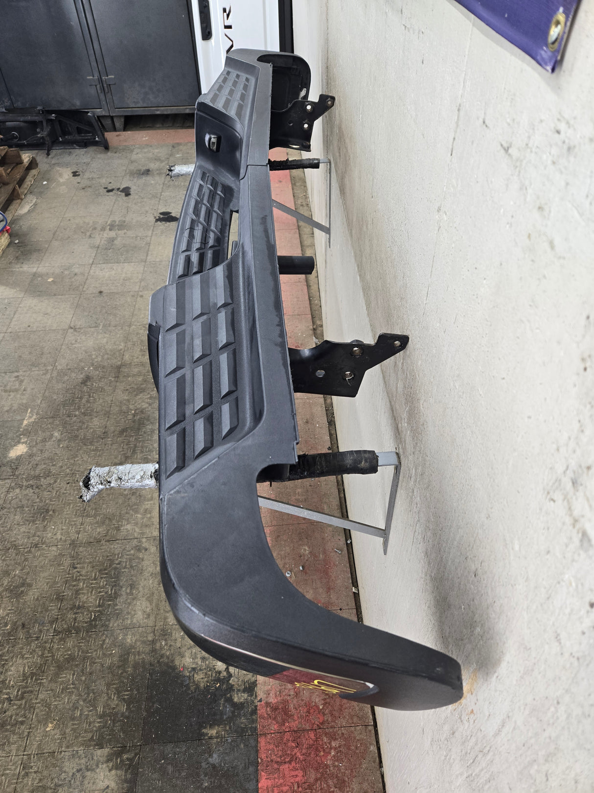 2011-2014 Chevrolet Silverado / GMC Sierra 2500 3500 HD Rear Bumper