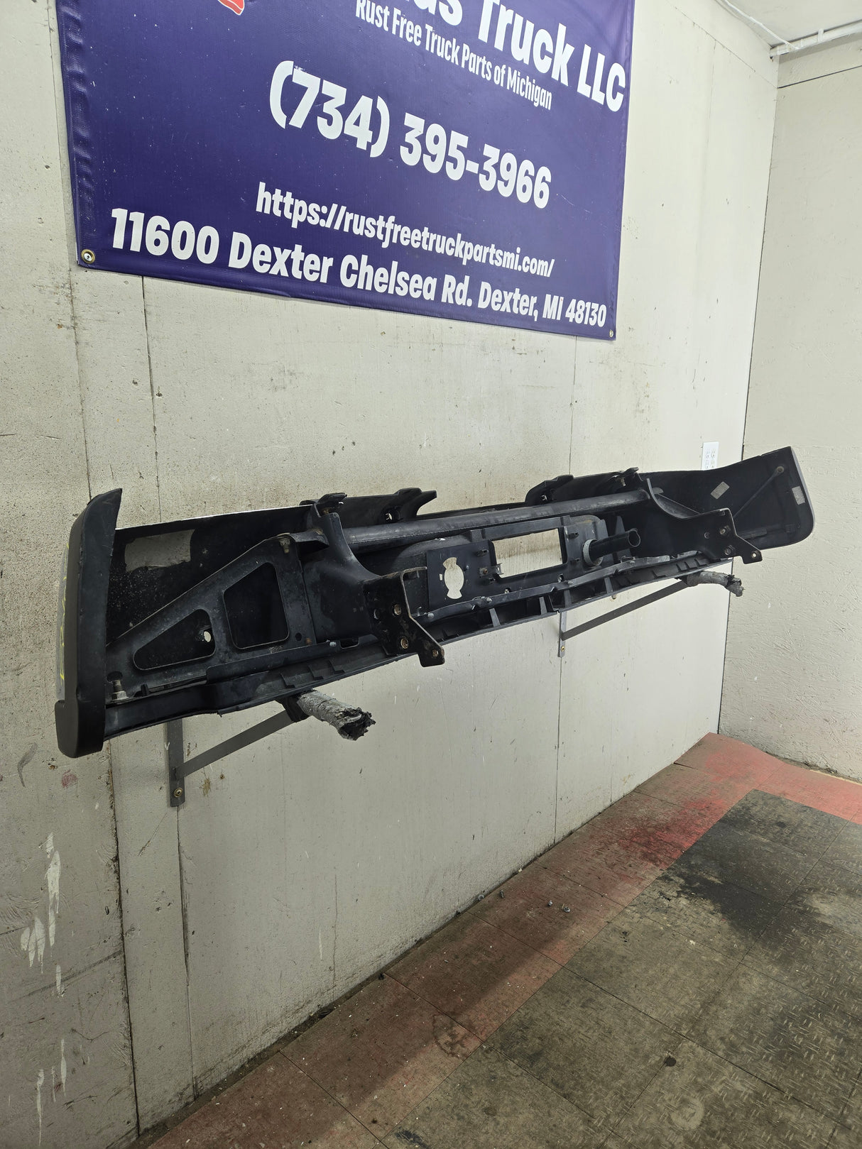 2011-2014 Chevrolet Silverado / GMC Sierra 2500 3500 HD Rear Bumper