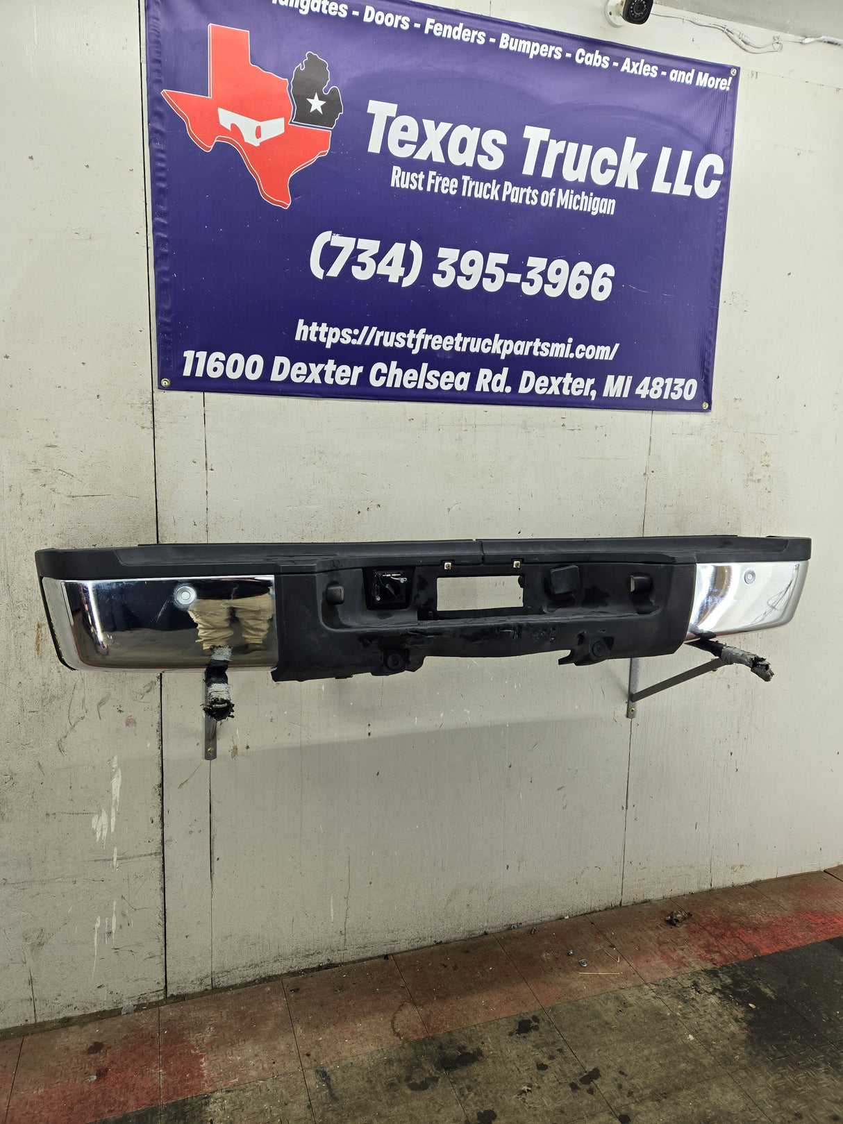 2011-2014 Chevrolet Silverado / GMC Sierra 2500 3500 HD Rear Bumper