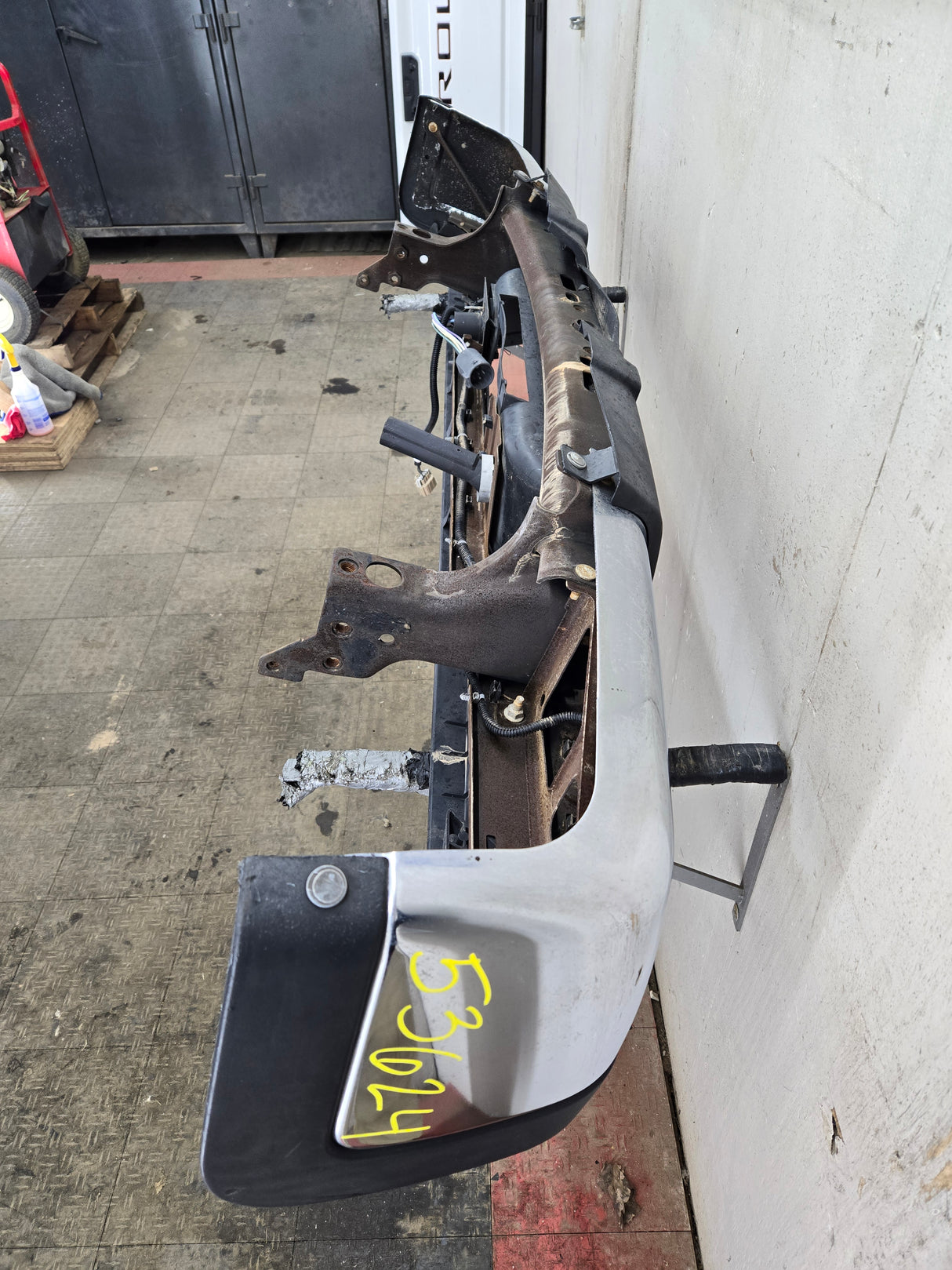 2011-2014 Chevrolet Silverado / GMC Sierra 2500 3500 HD Rear Bumper