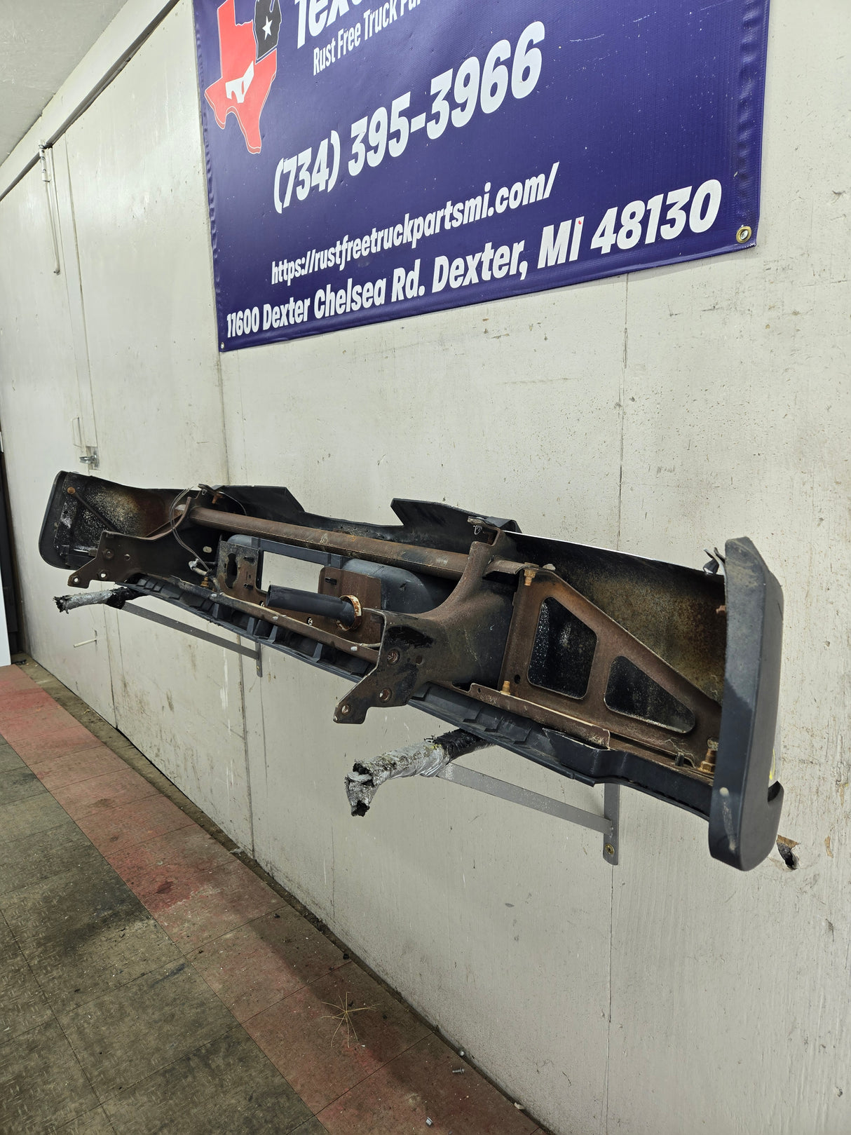 2011-2014 Chevrolet Silverado / GMC Sierra 2500 3500 HD Rear Bumper