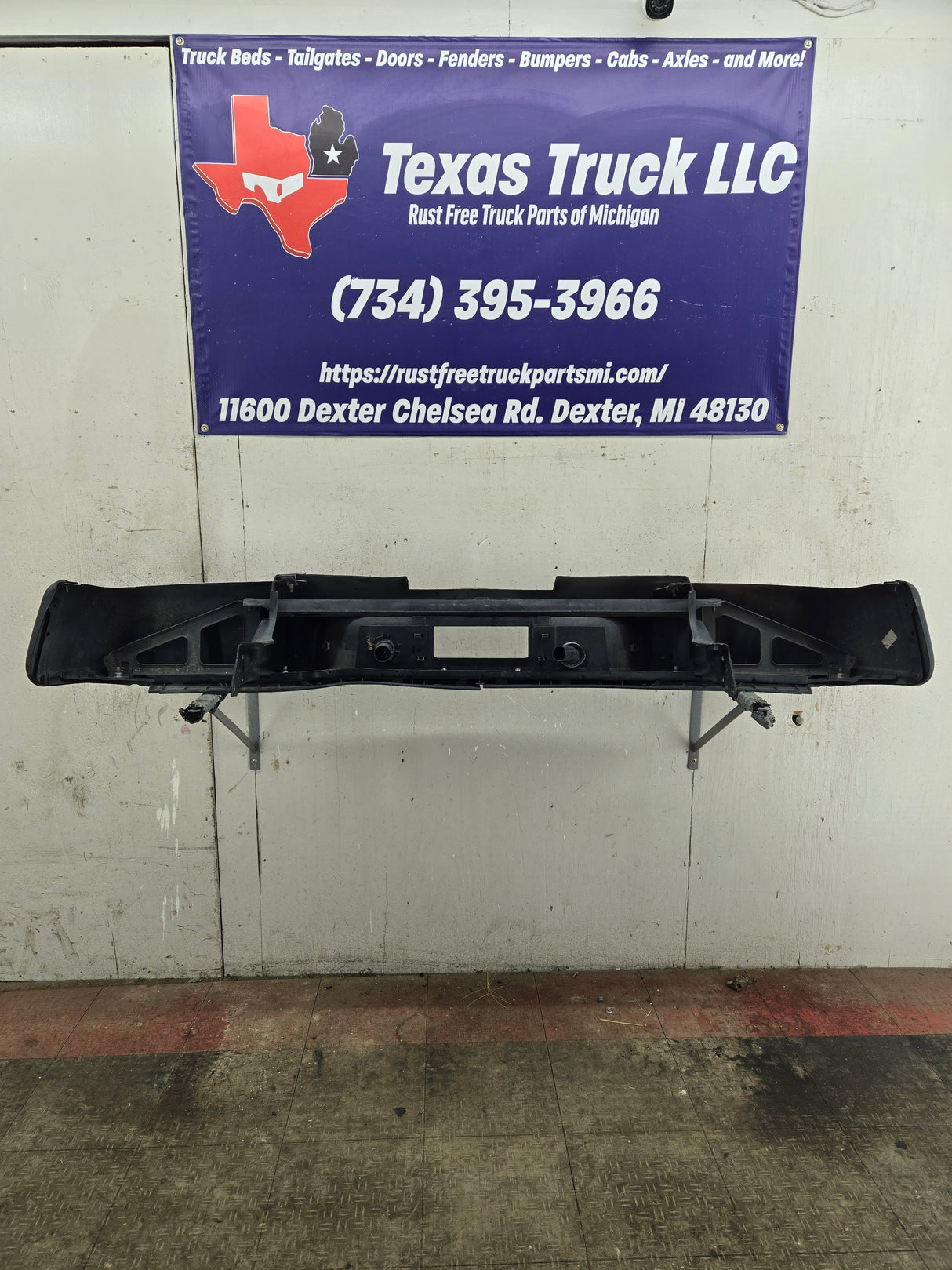 2011-2014 Chevrolet Silverado / GMC Sierra 1500 Rear Bumper