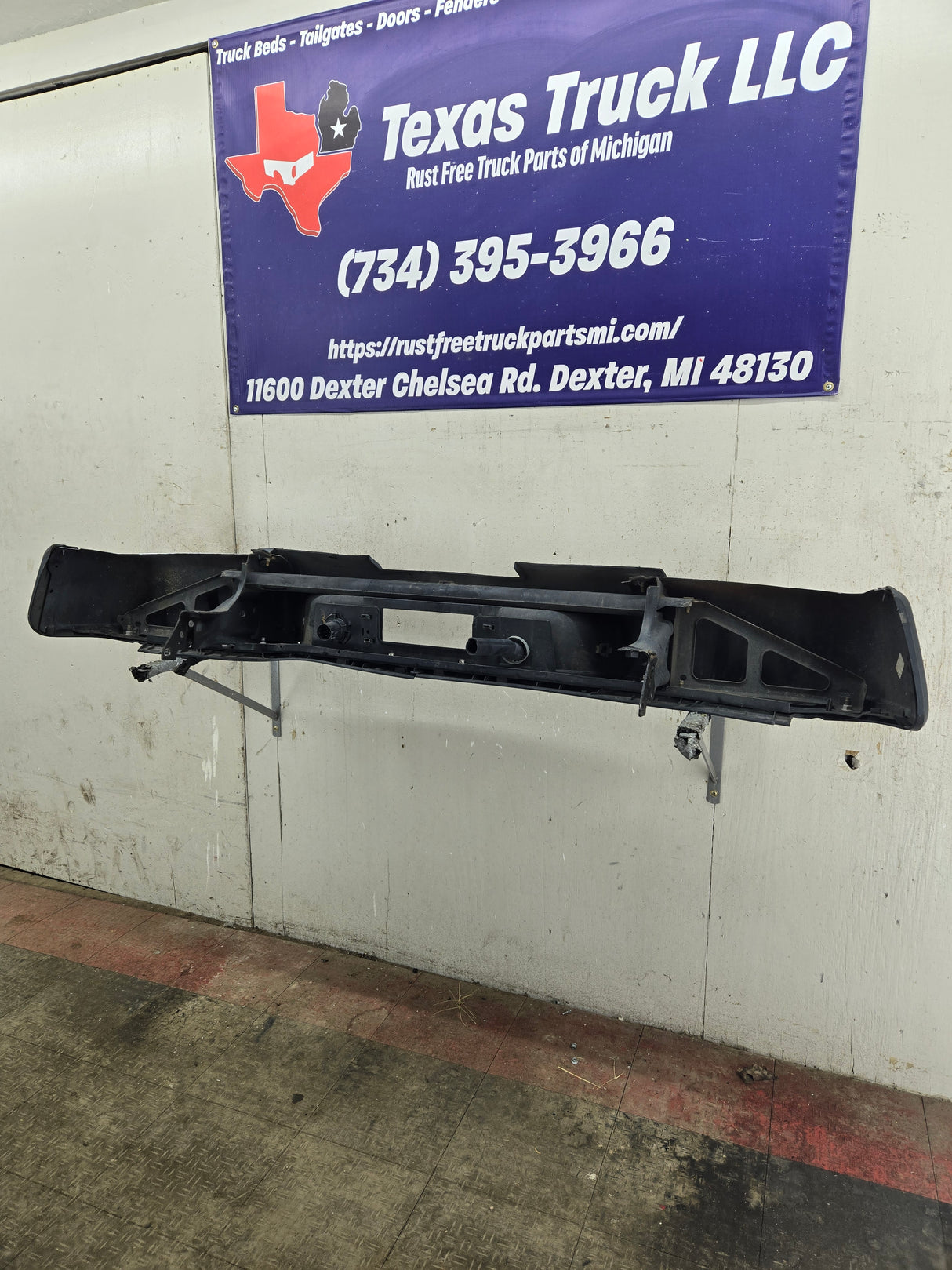 2011-2014 Chevrolet Silverado / GMC Sierra 1500 Rear Bumper