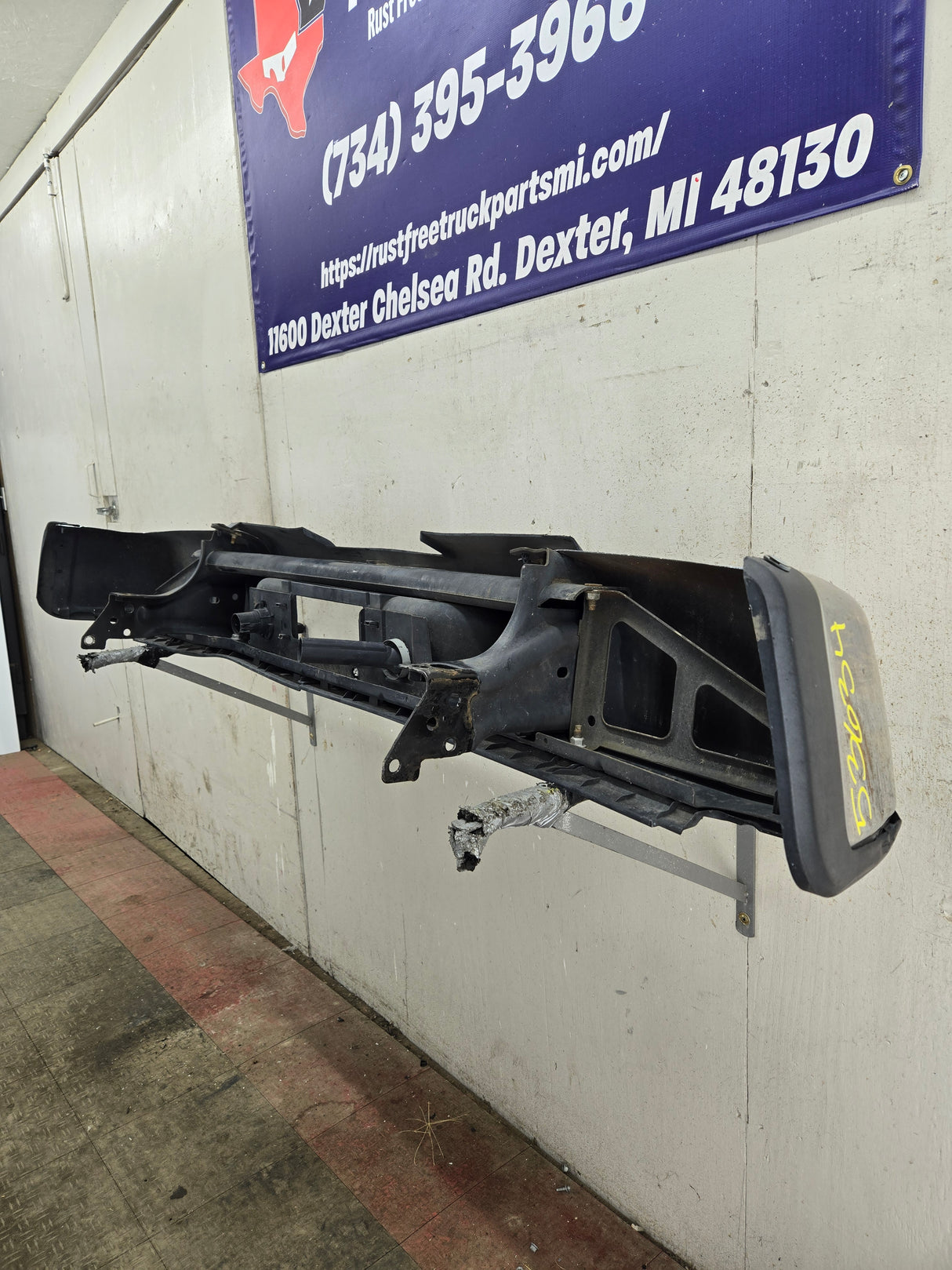 2011-2014 Chevrolet Silverado / GMC Sierra 1500 Rear Bumper