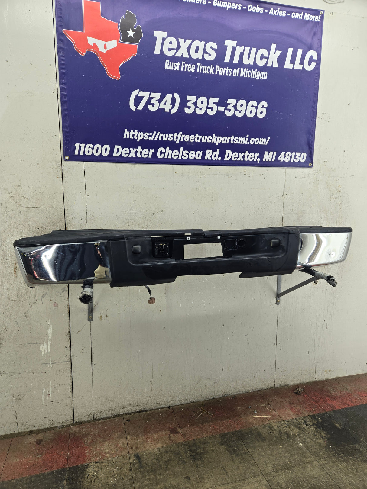 2011-2014 Chevrolet Silverado / GMC Sierra 1500 Rear Bumper