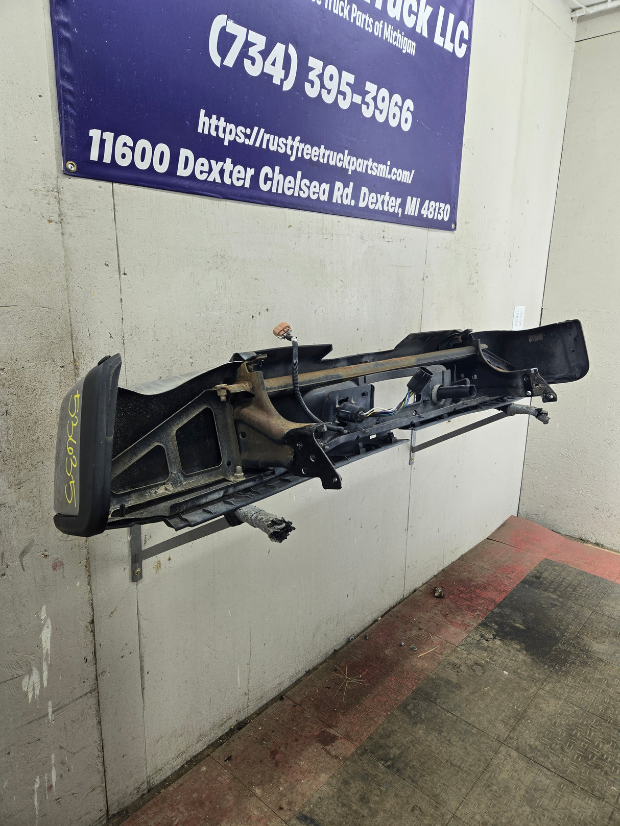 2011-2014 Chevrolet Silverado / GMC Sierra 1500 Rear Bumper