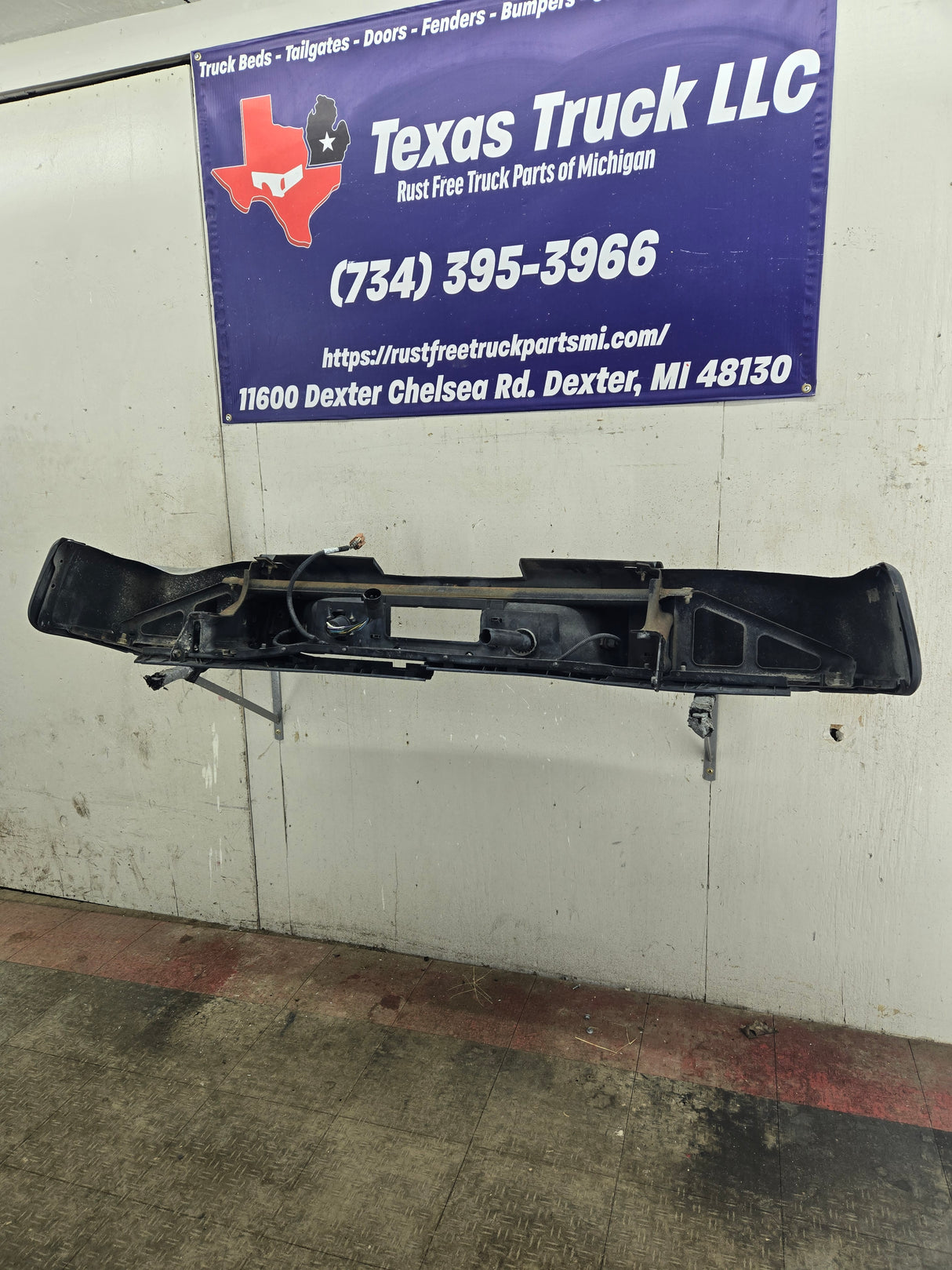 2011-2014 Chevrolet Silverado / GMC Sierra 1500 Rear Bumper