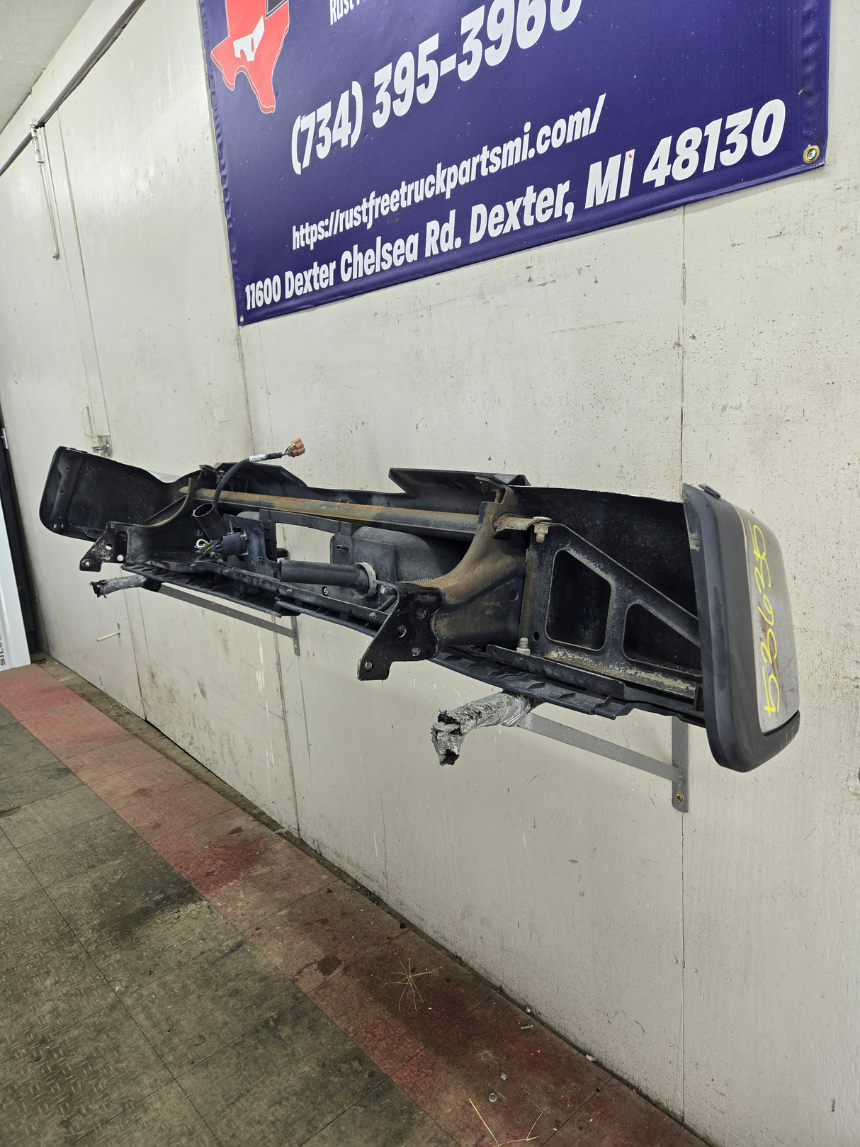 2011-2014 Chevrolet Silverado / GMC Sierra 1500 Rear Bumper