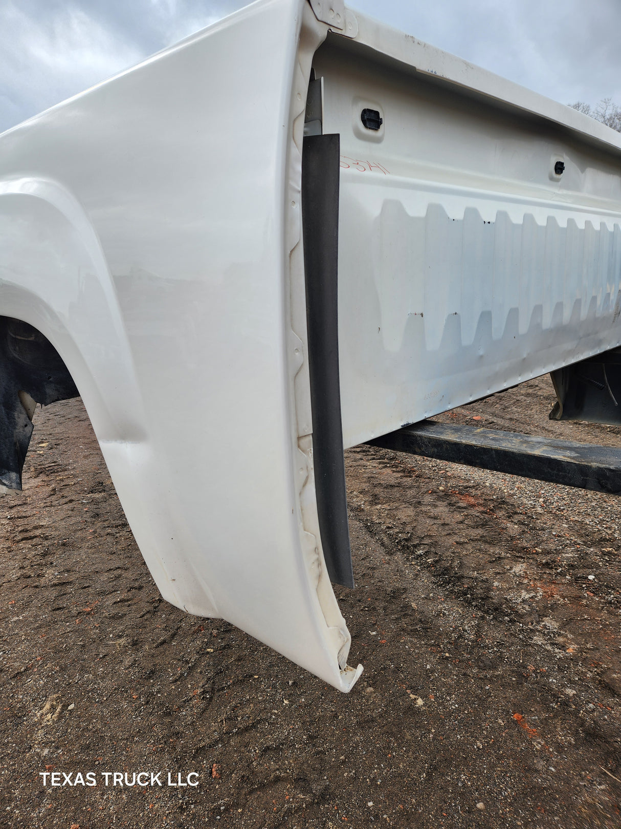 2007-2013 GMC Sierra 1500 5' 8" Short Truck Bed