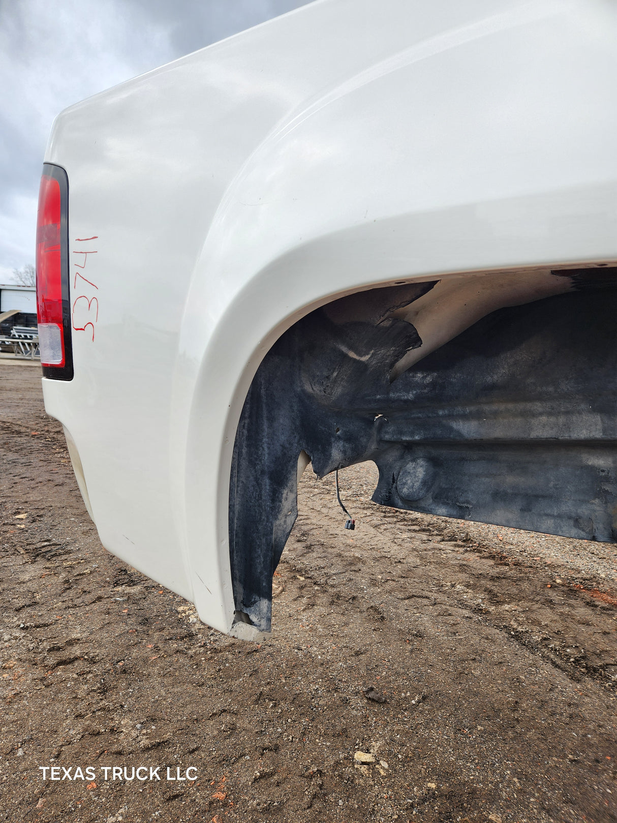 2007-2013 GMC Sierra 1500 5' 8" Short Truck Bed