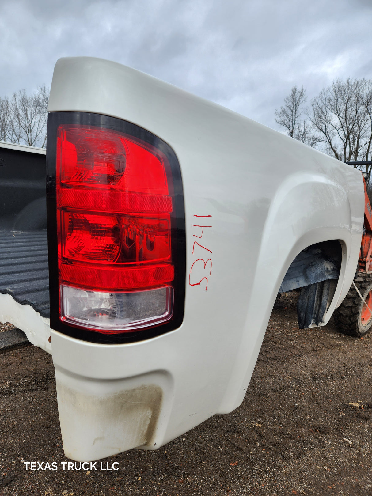 2007-2013 GMC Sierra 1500 5' 8" Short Truck Bed