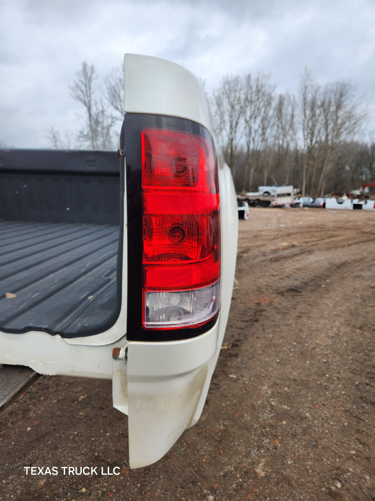 2007-2013 GMC Sierra 1500 5' 8" Short Truck Bed