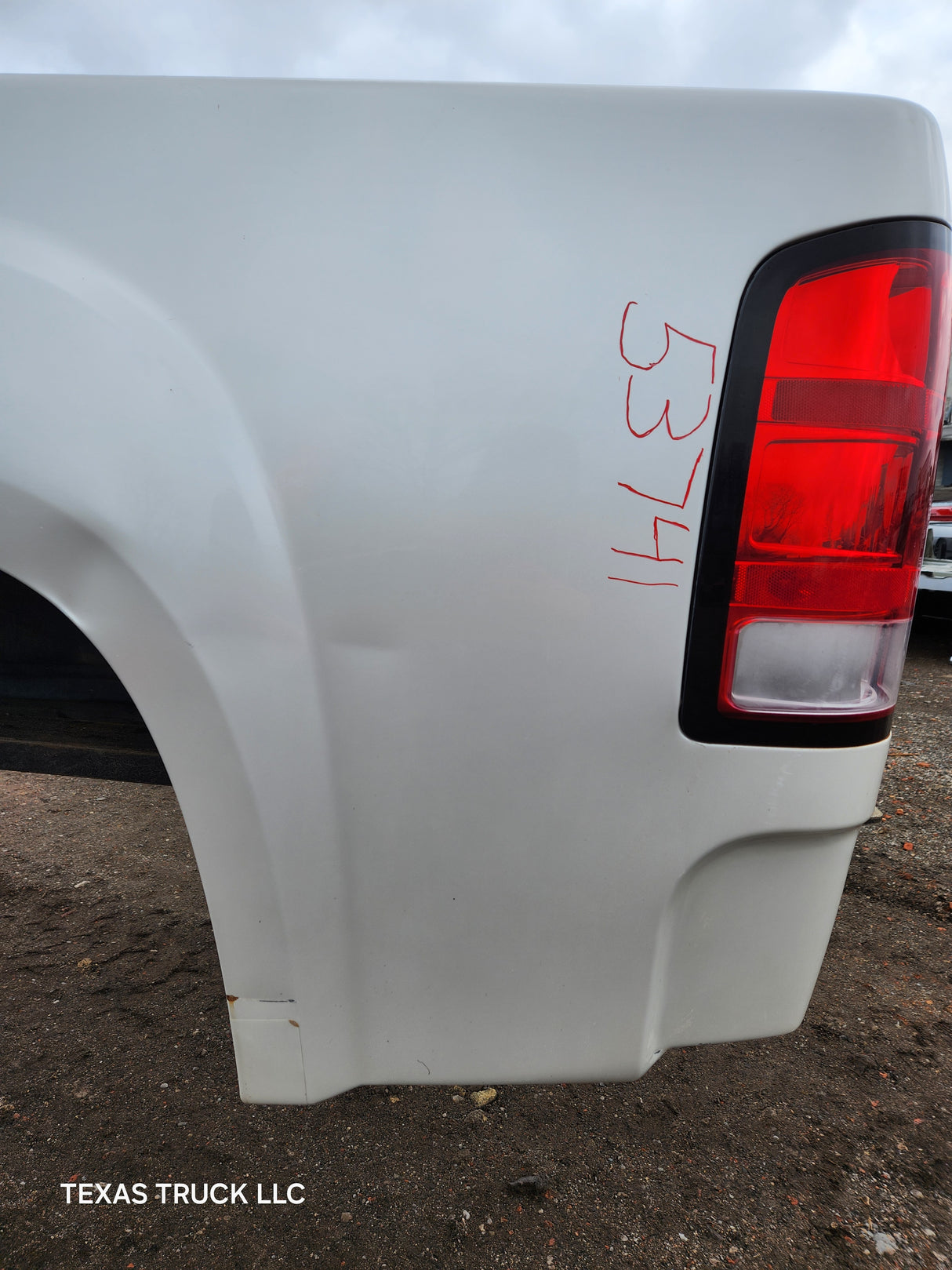 2007-2013 GMC Sierra 1500 5' 8" Short Truck Bed