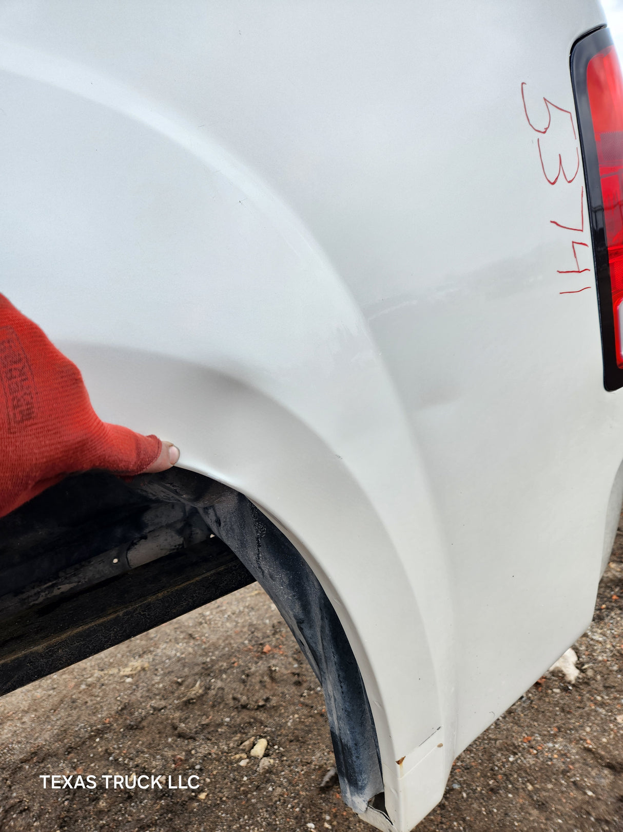 2007-2013 GMC Sierra 1500 5' 8" Short Truck Bed