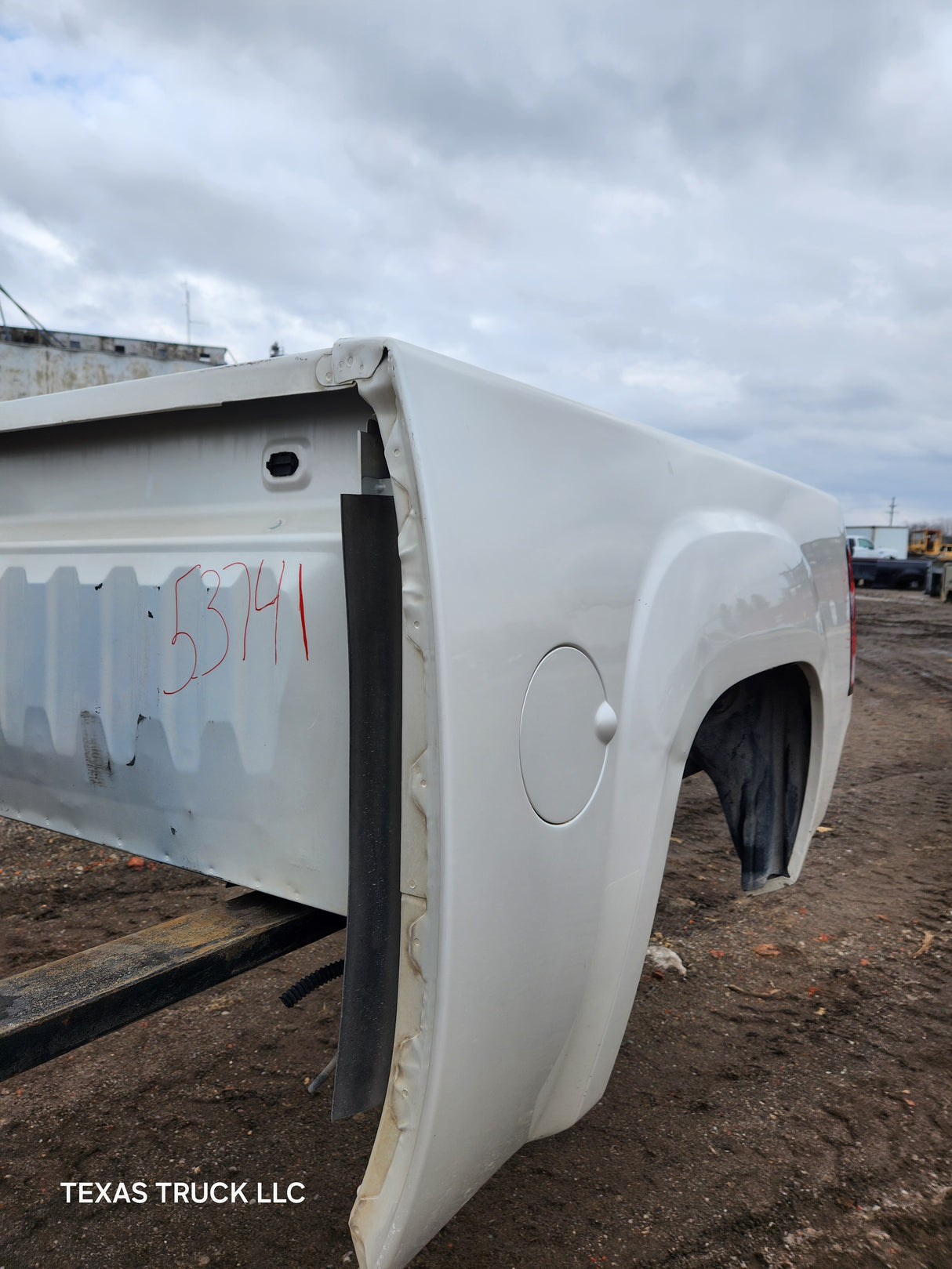 2007-2013 GMC Sierra 1500 5' 8" Short Truck Bed