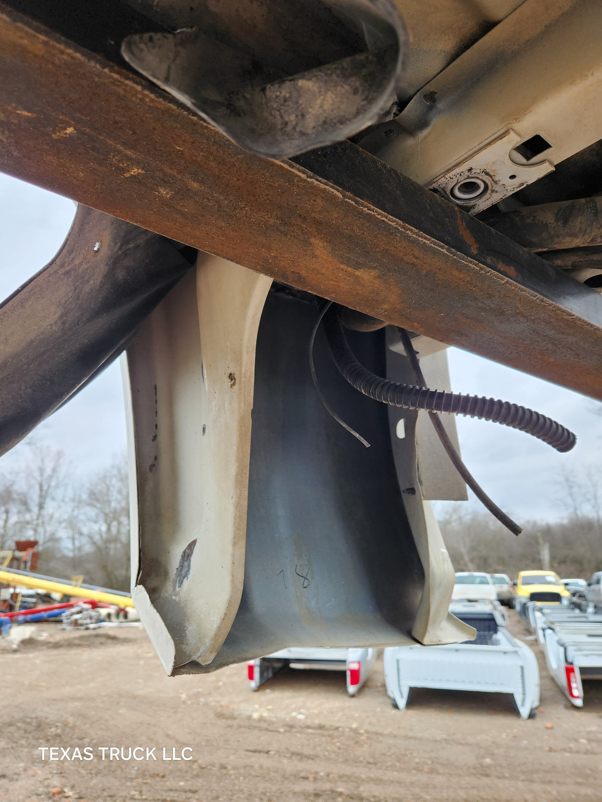 2007-2013 GMC Sierra 1500 5' 8" Short Truck Bed