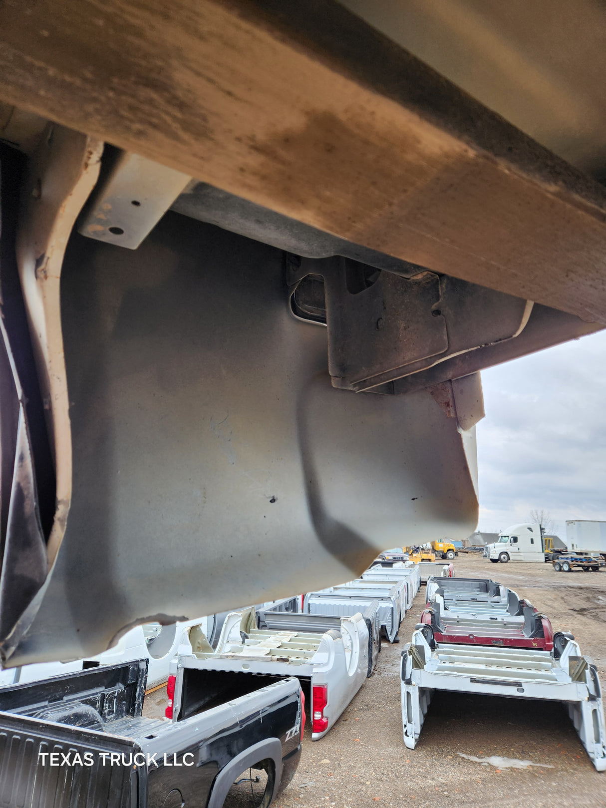 2007-2013 GMC Sierra 1500 5' 8" Short Truck Bed