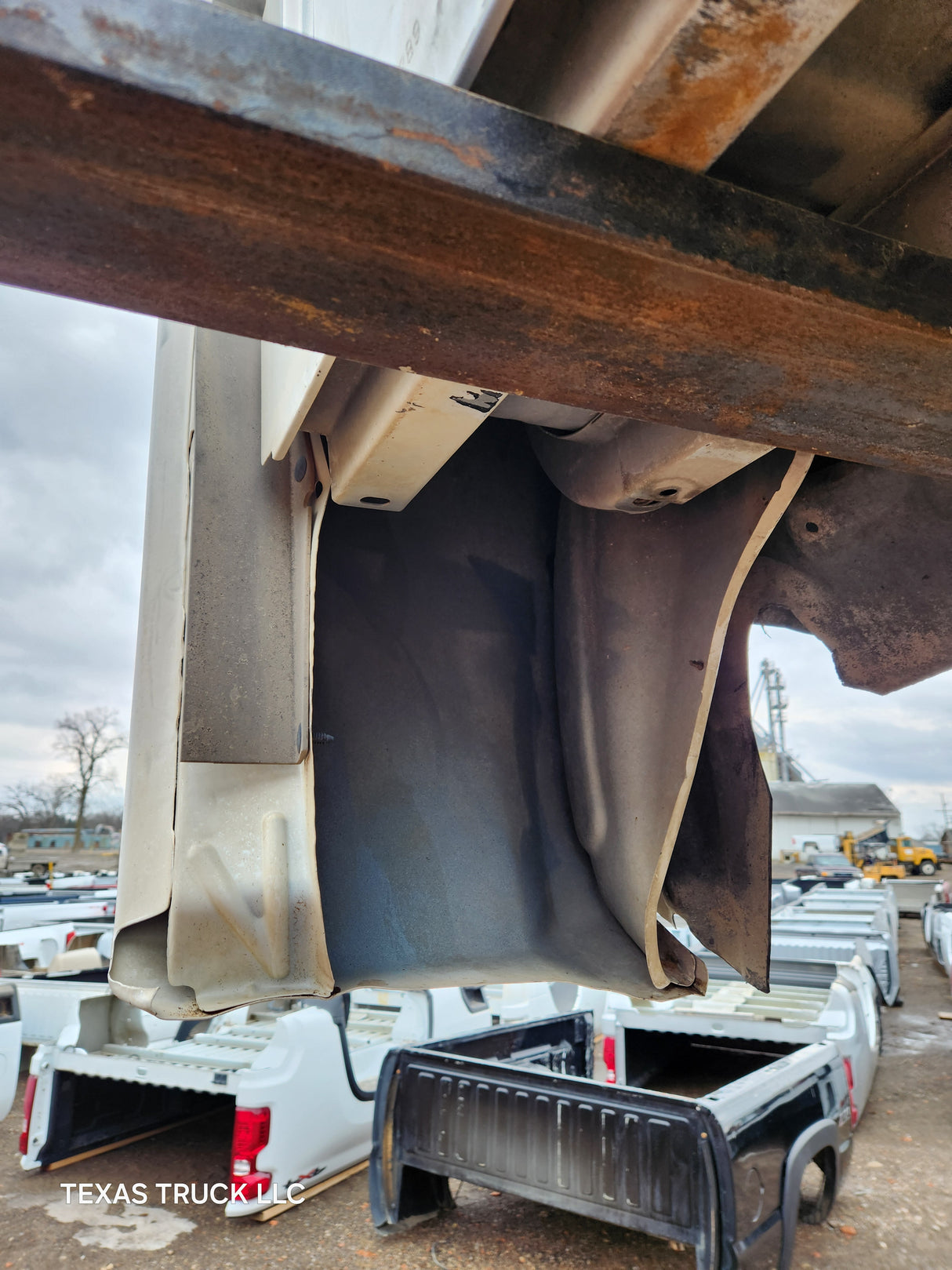 2007-2013 GMC Sierra 1500 5' 8" Short Truck Bed