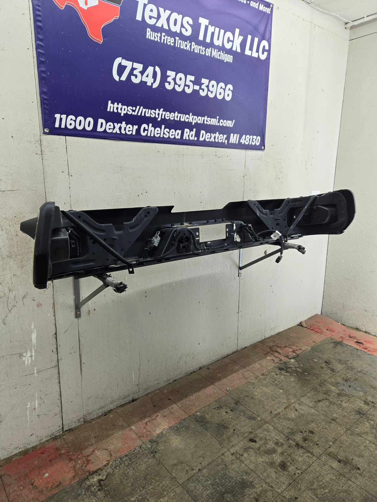 2019-2025 Chevrolet Silverado / GMC Sierra 2500 3500 HD Rear Bumper